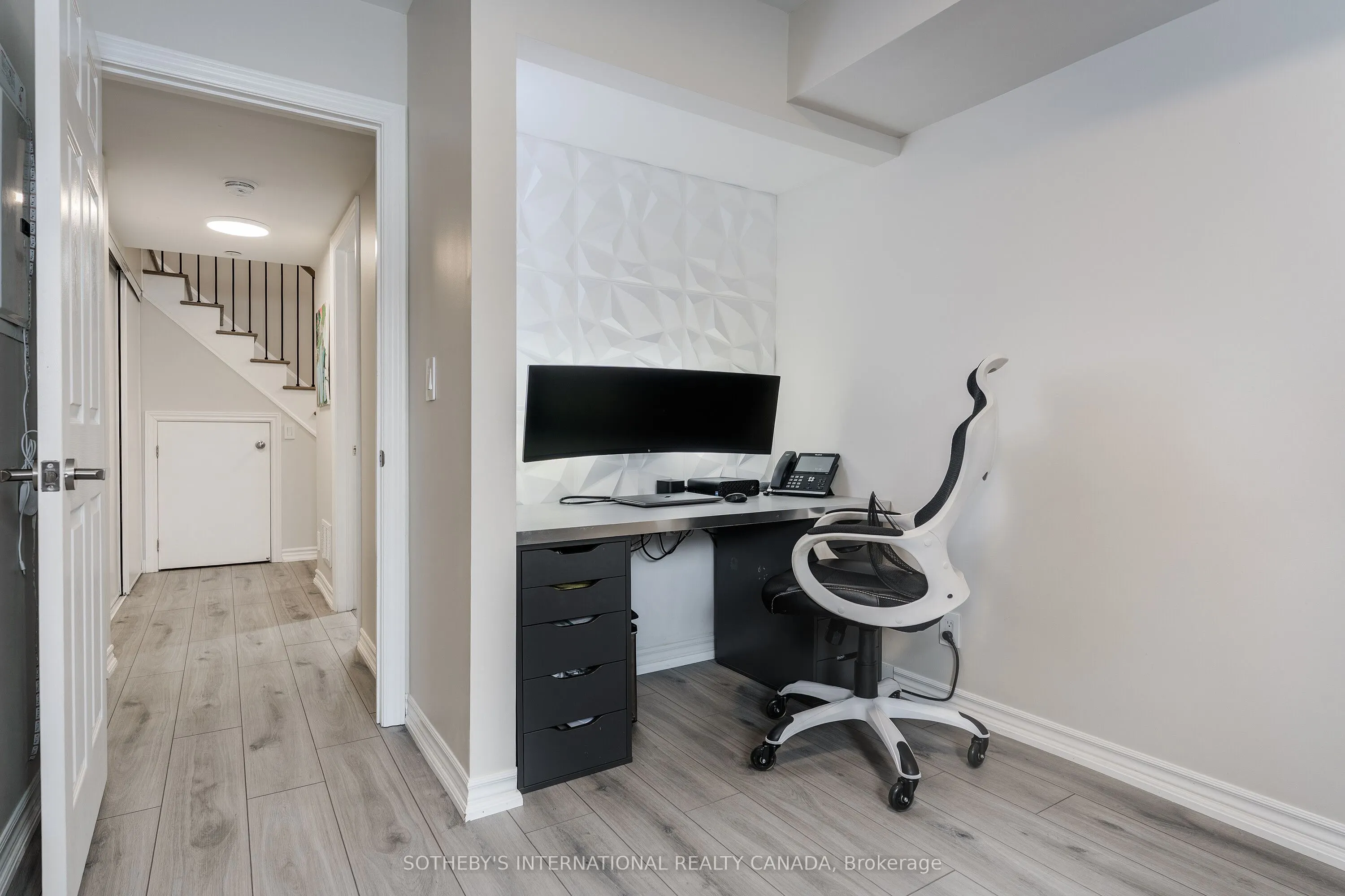 50 Carnation Avenue, #148
