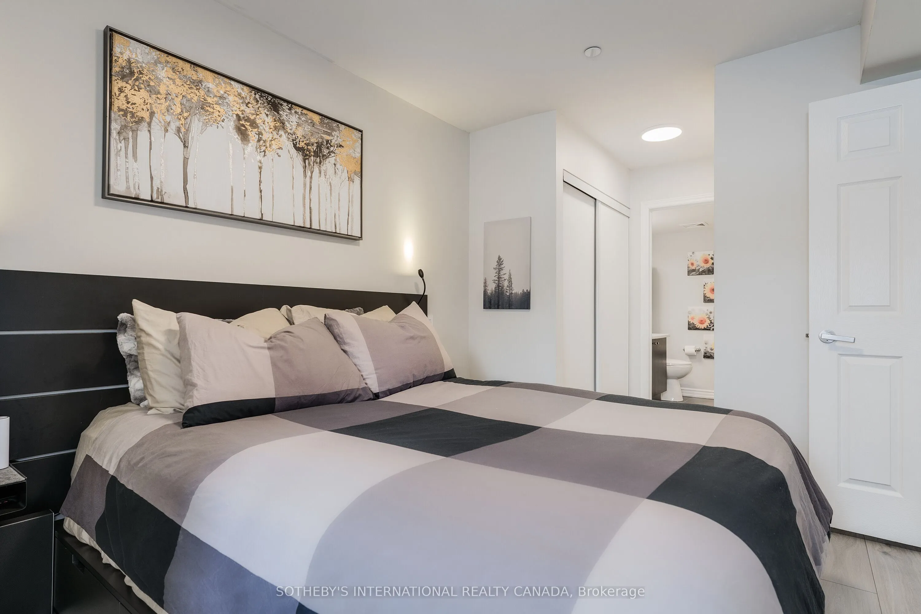 50 Carnation Avenue, #148