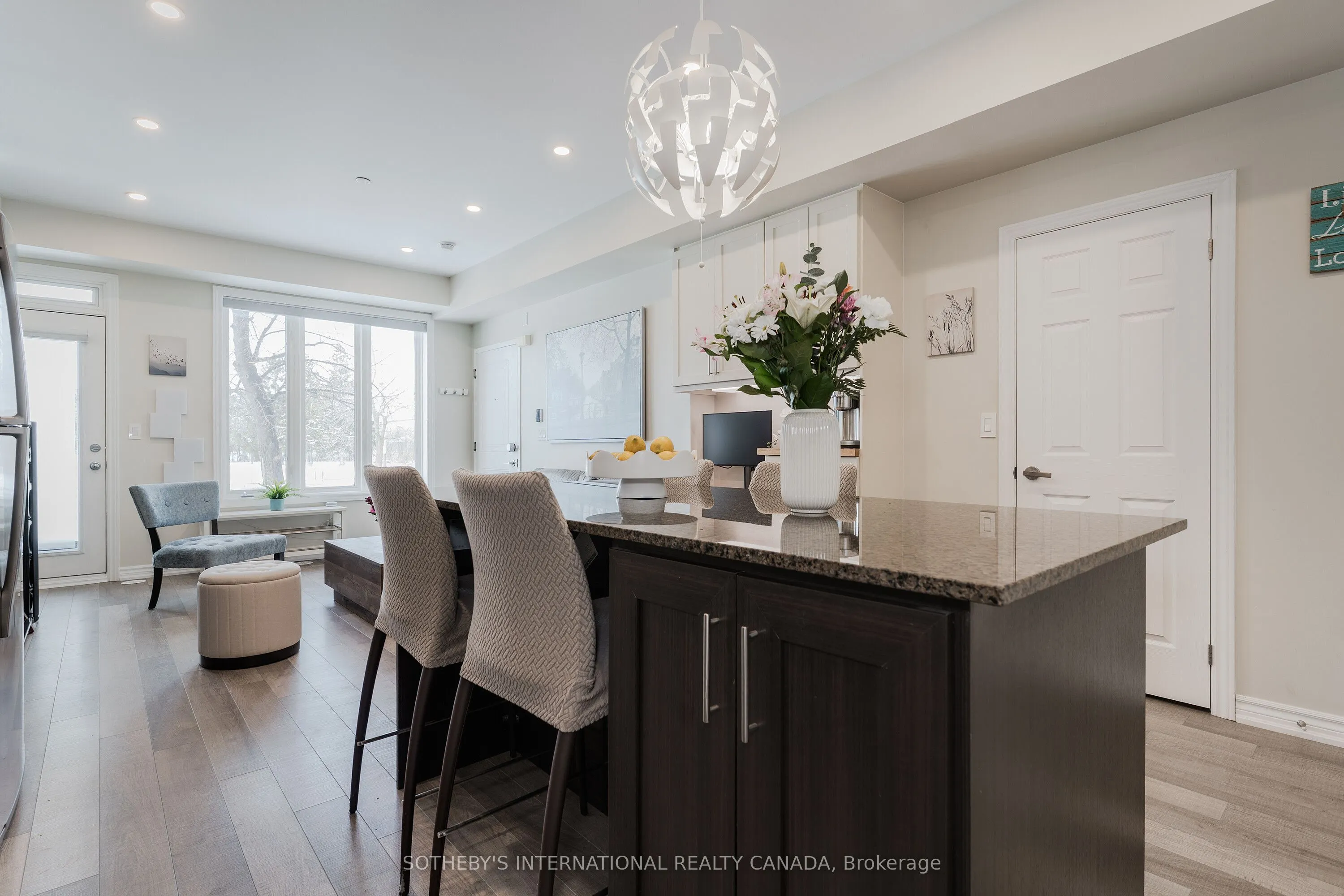 50 Carnation Avenue, #148