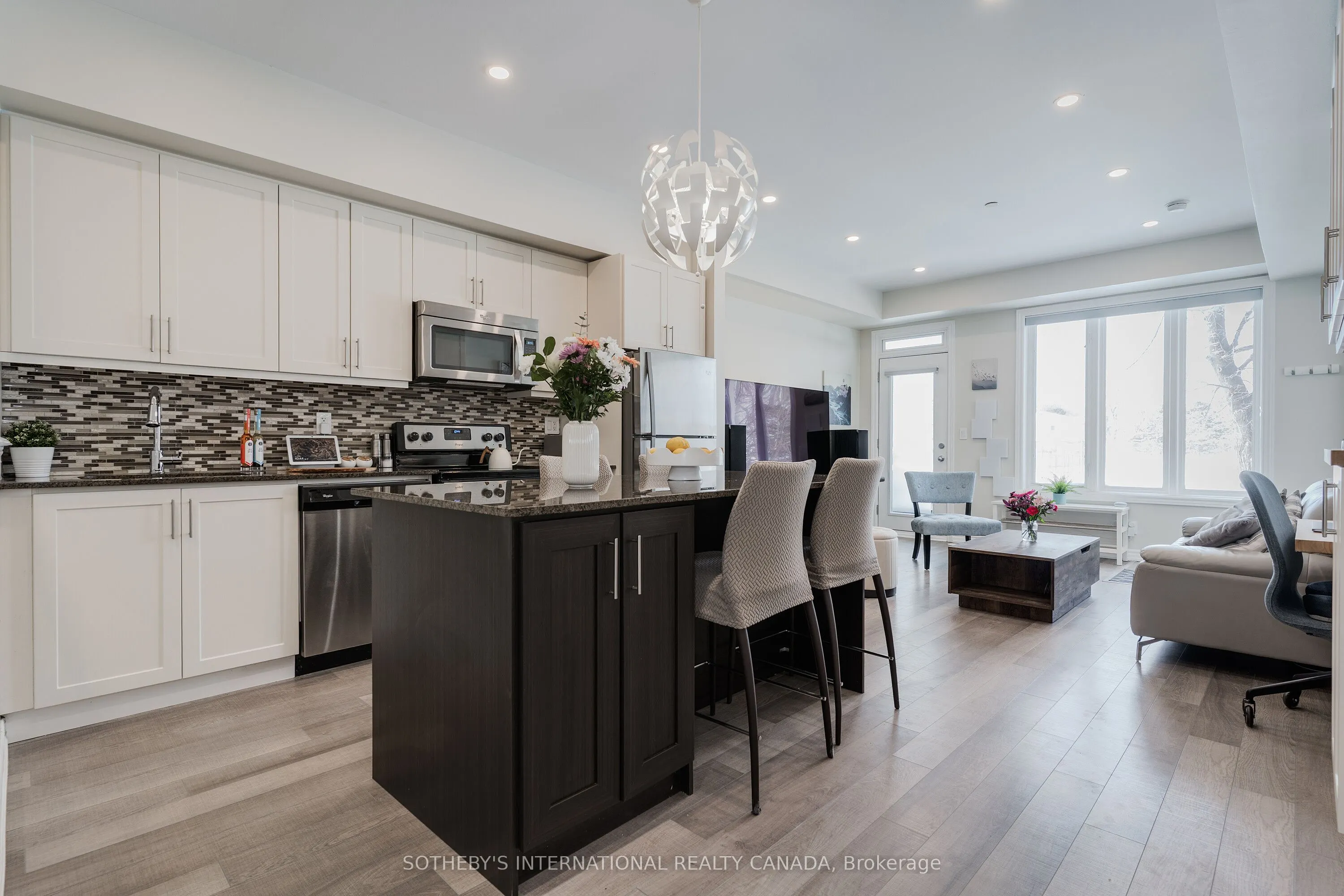 50 Carnation Avenue, #148