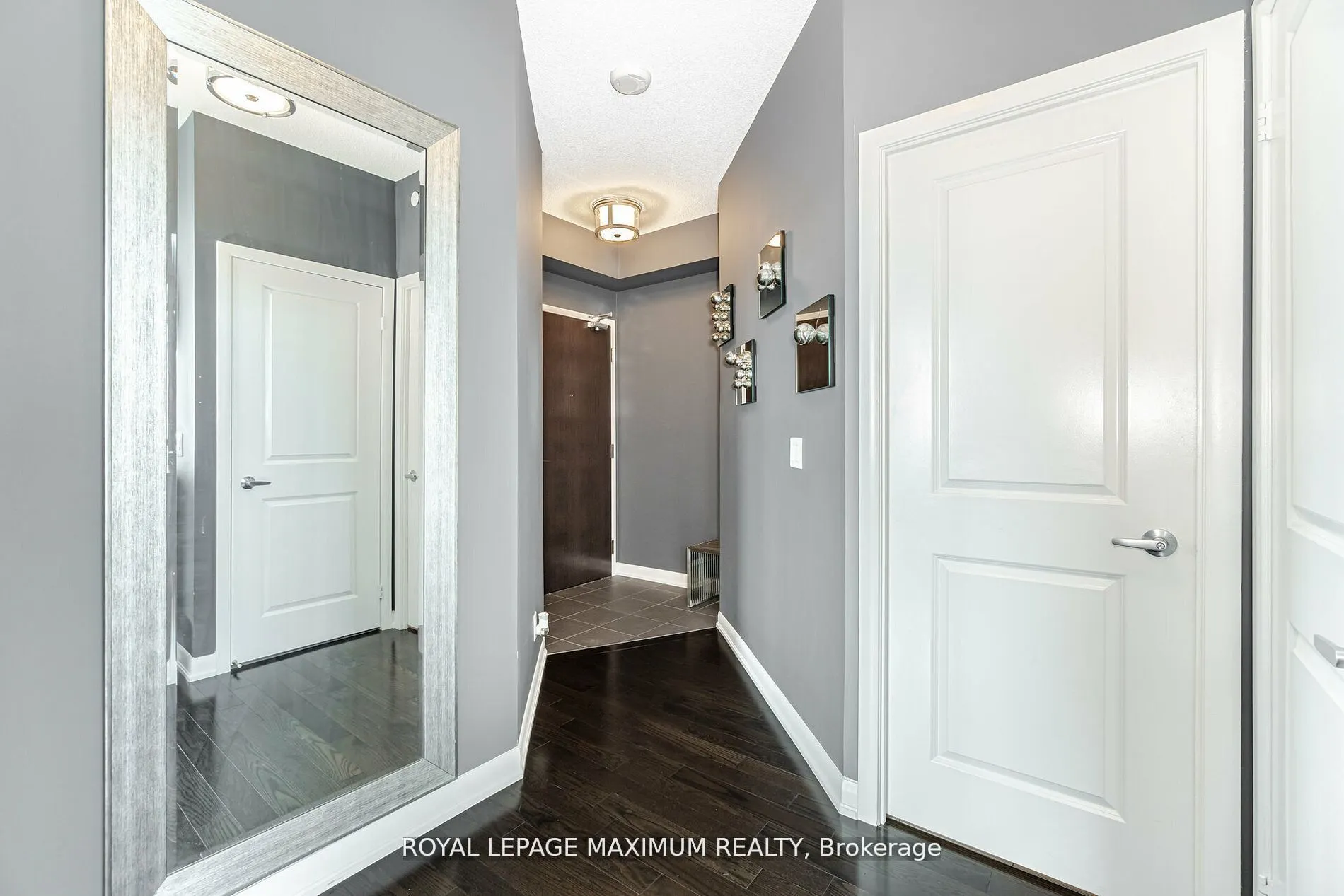 215 Sherway Gardens Road, #2510