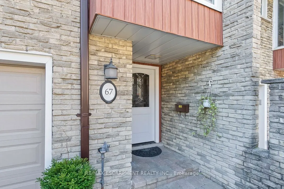 915 Inverhouse Drive, #67