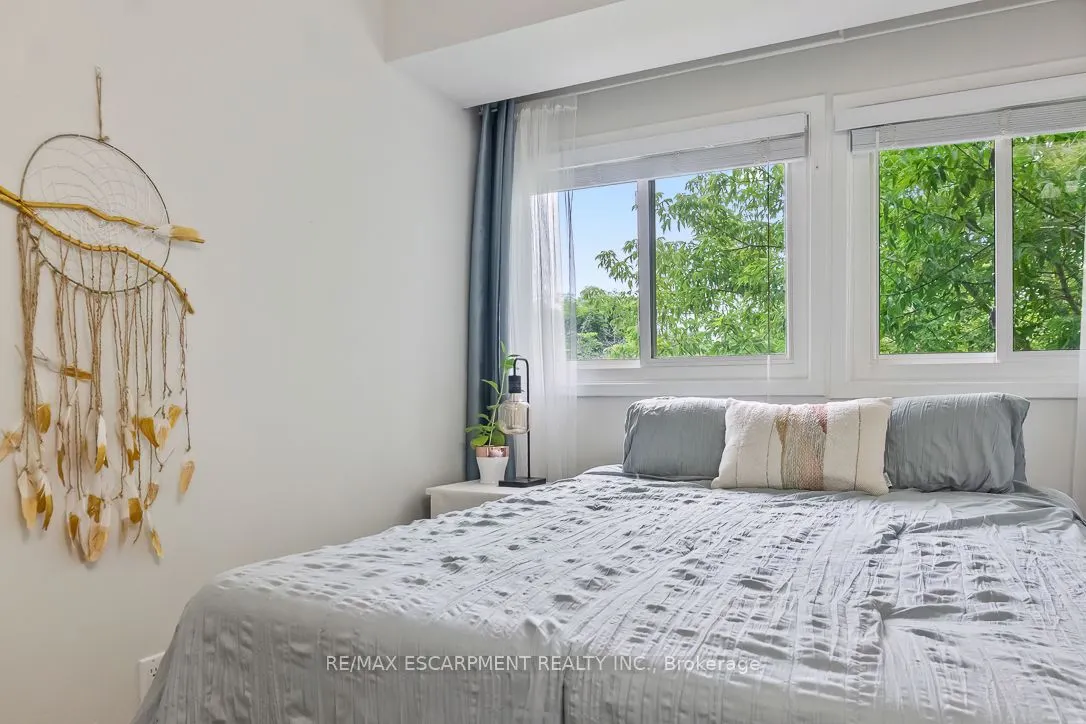 915 Inverhouse Drive, #67