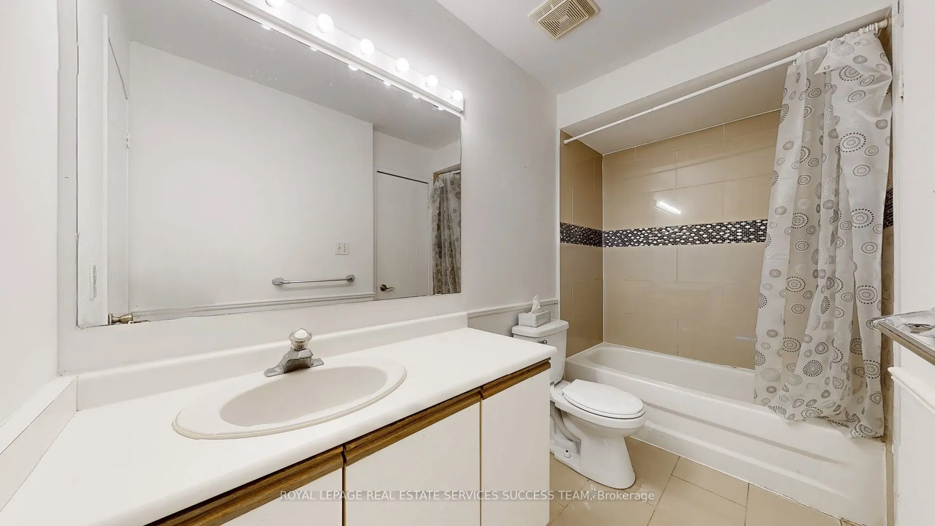 65 Brickyard Way, #56