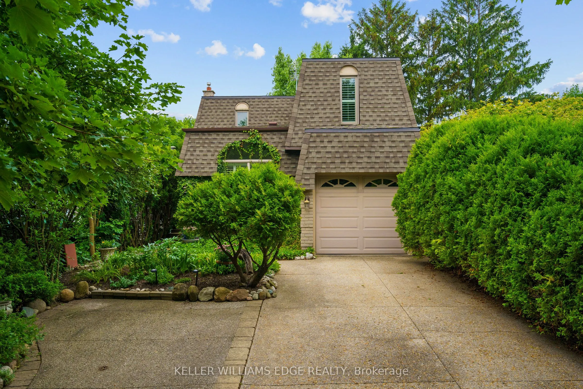 1121 Stephenson Drive