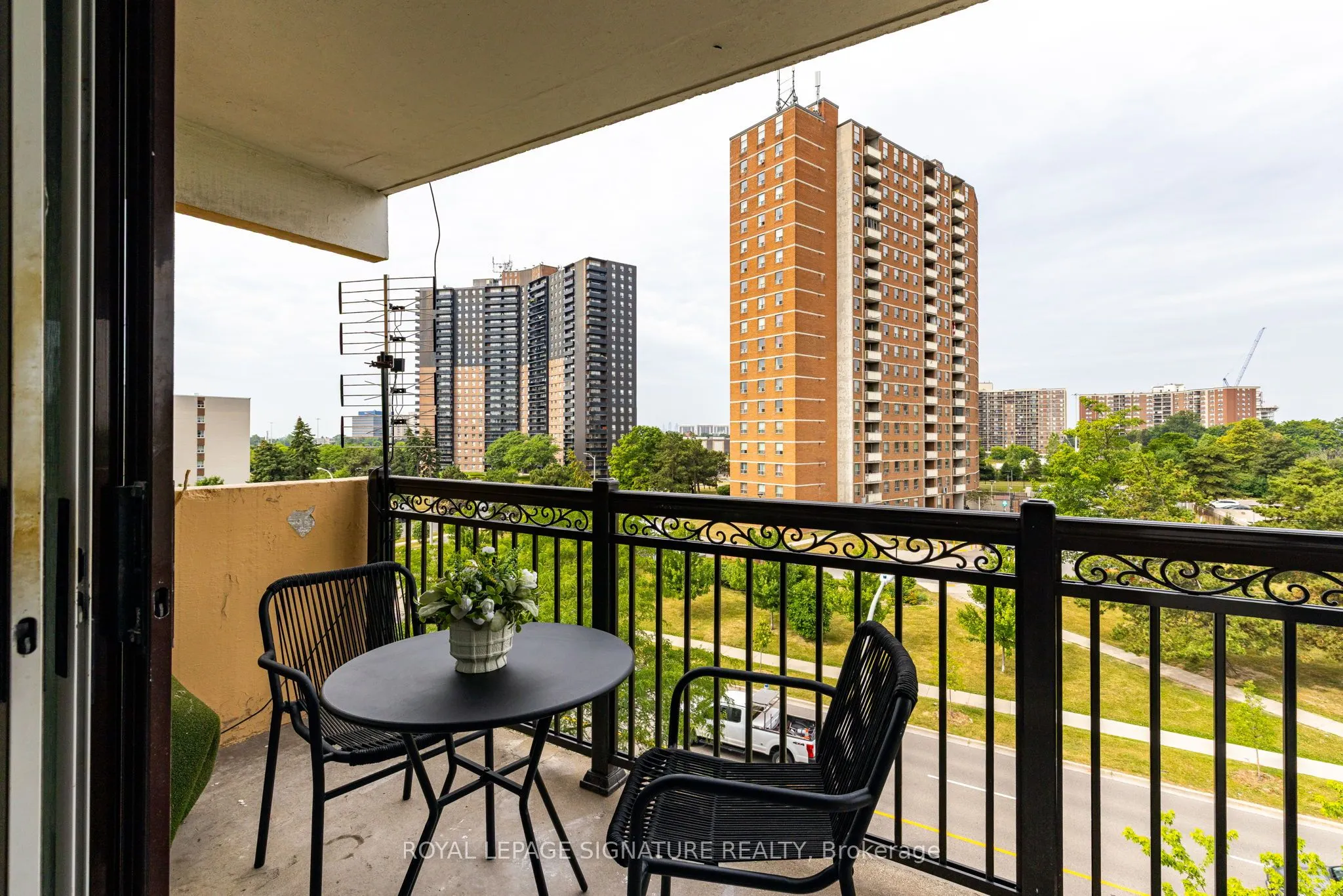 557 The East Mall, #506