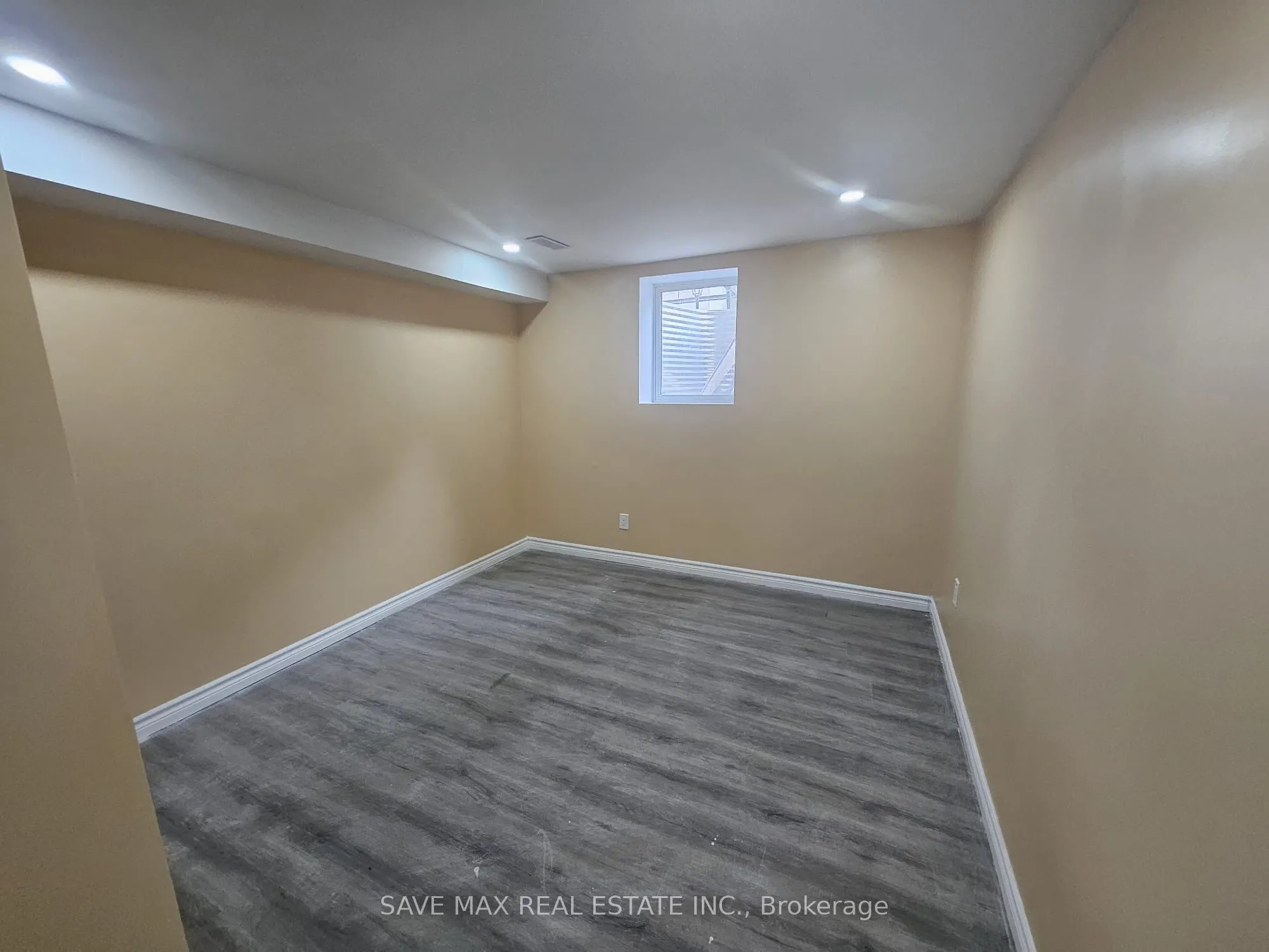 75 Fountainbridge Drive, #Basement