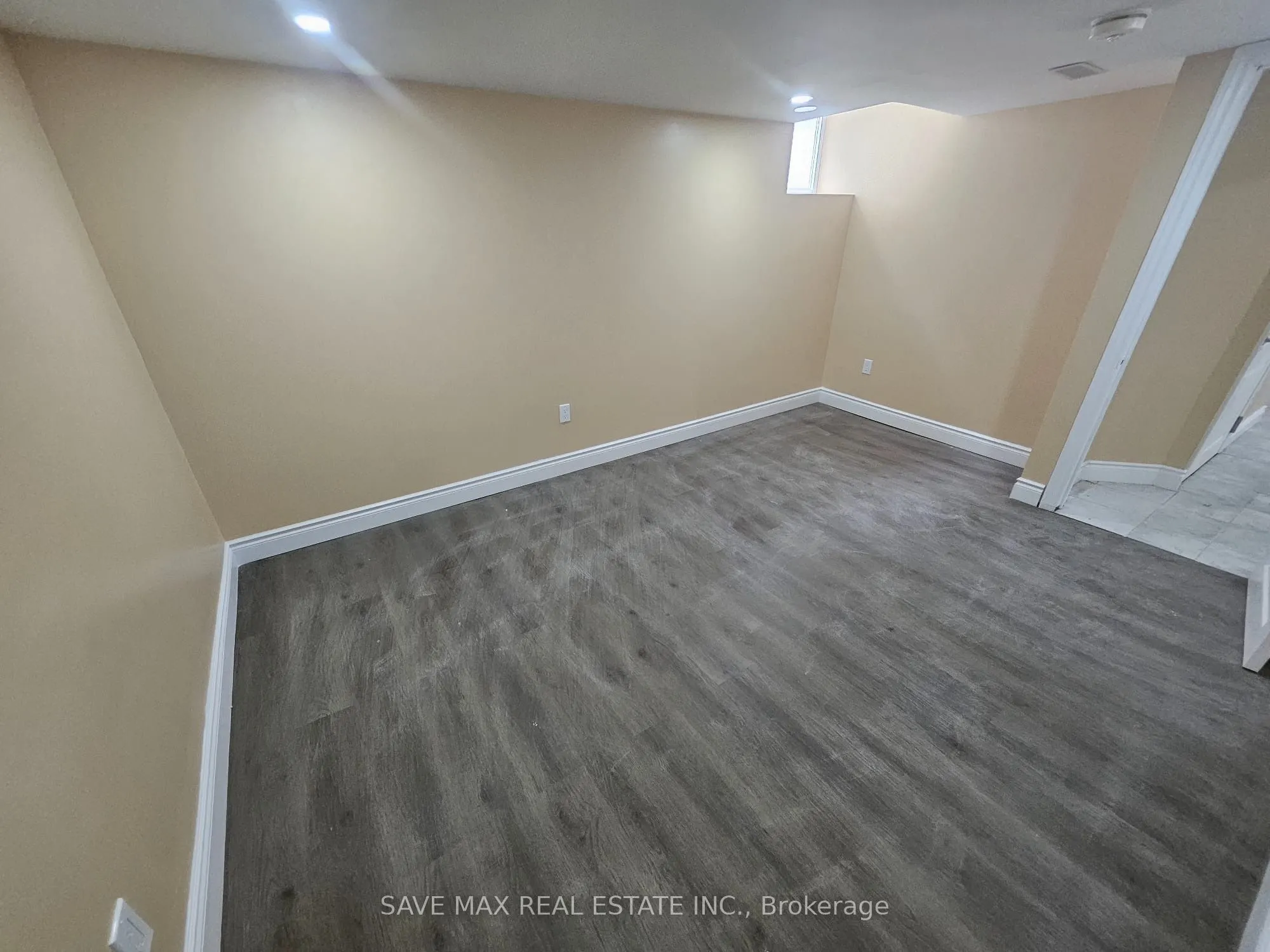 75 Fountainbridge Drive, #Basement