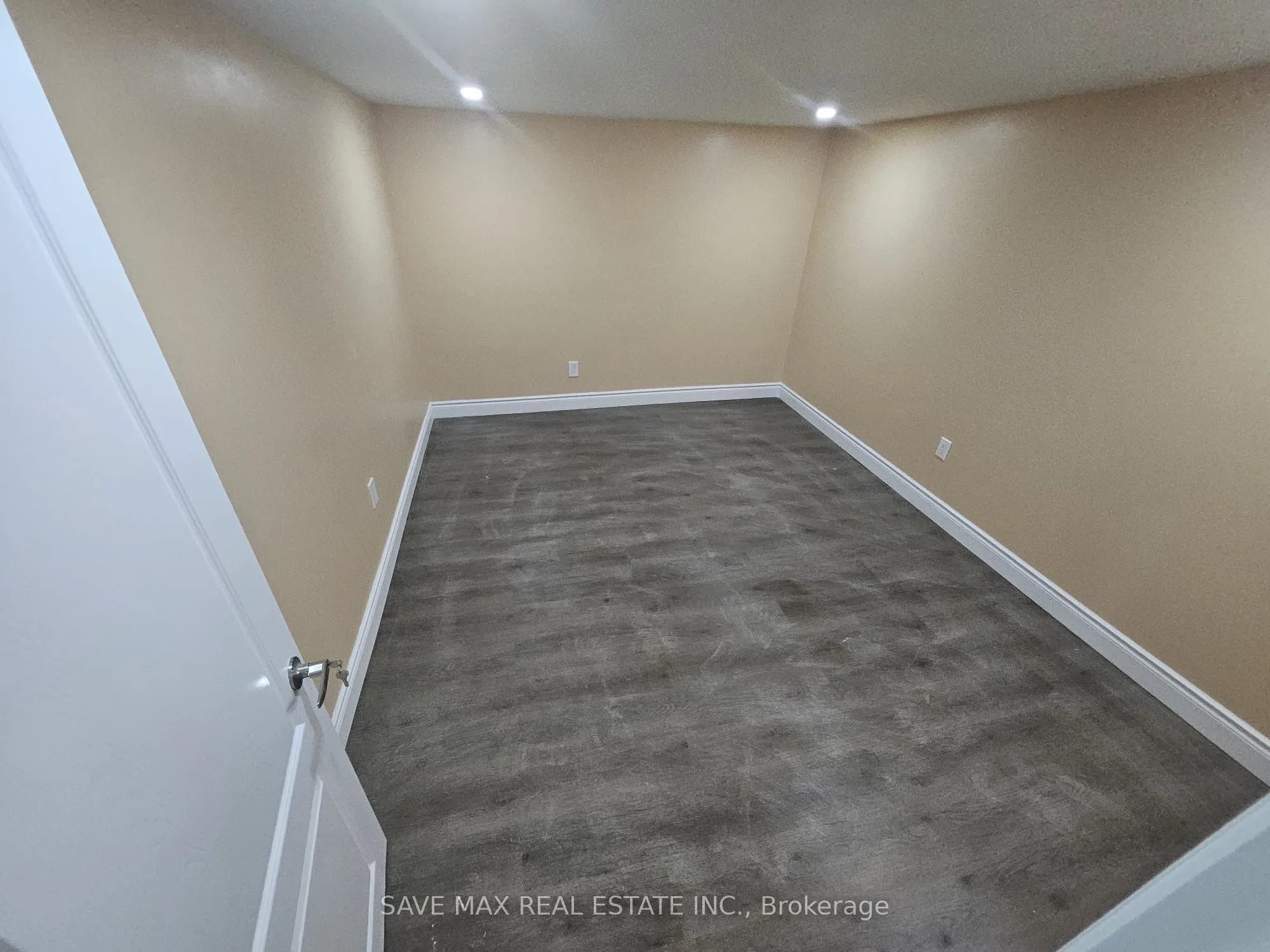 75 Fountainbridge Drive, #Basement