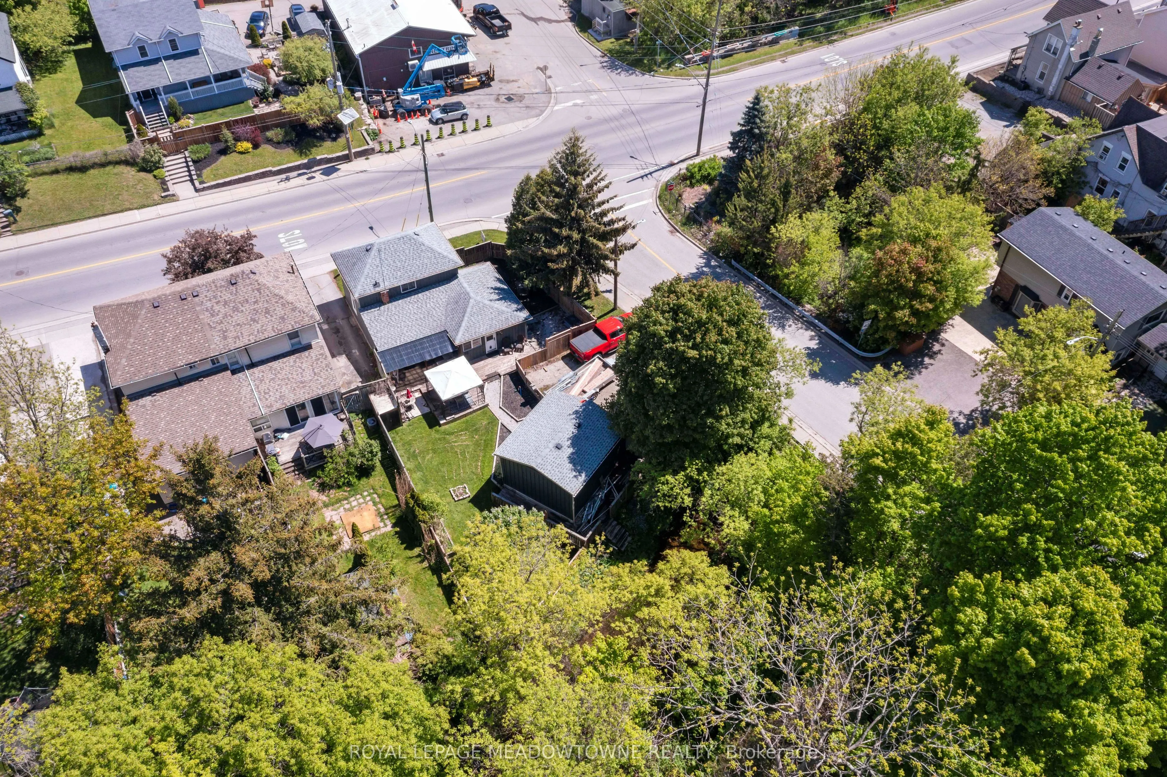46 Main Street S