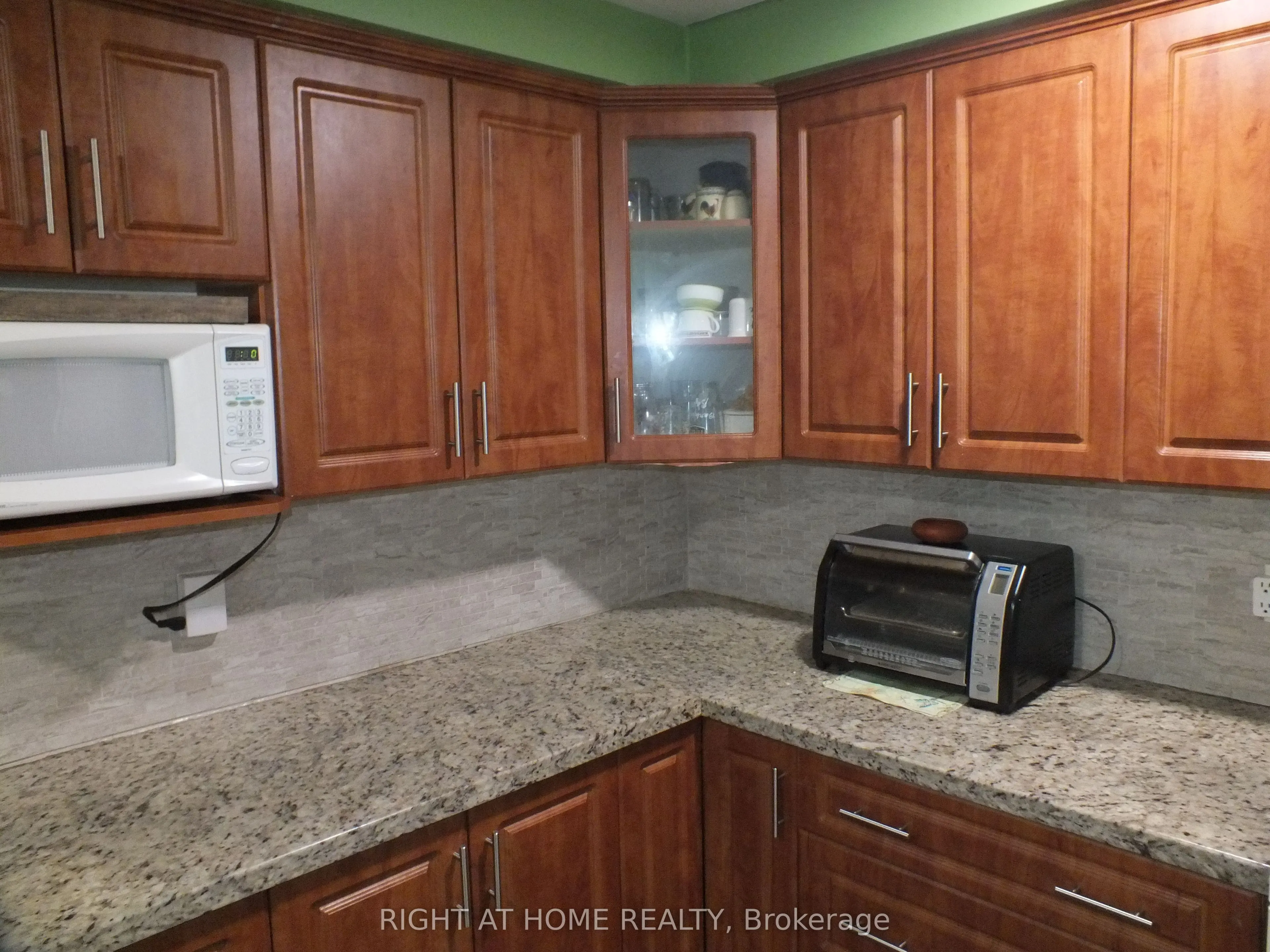 522 Cavell Drive
