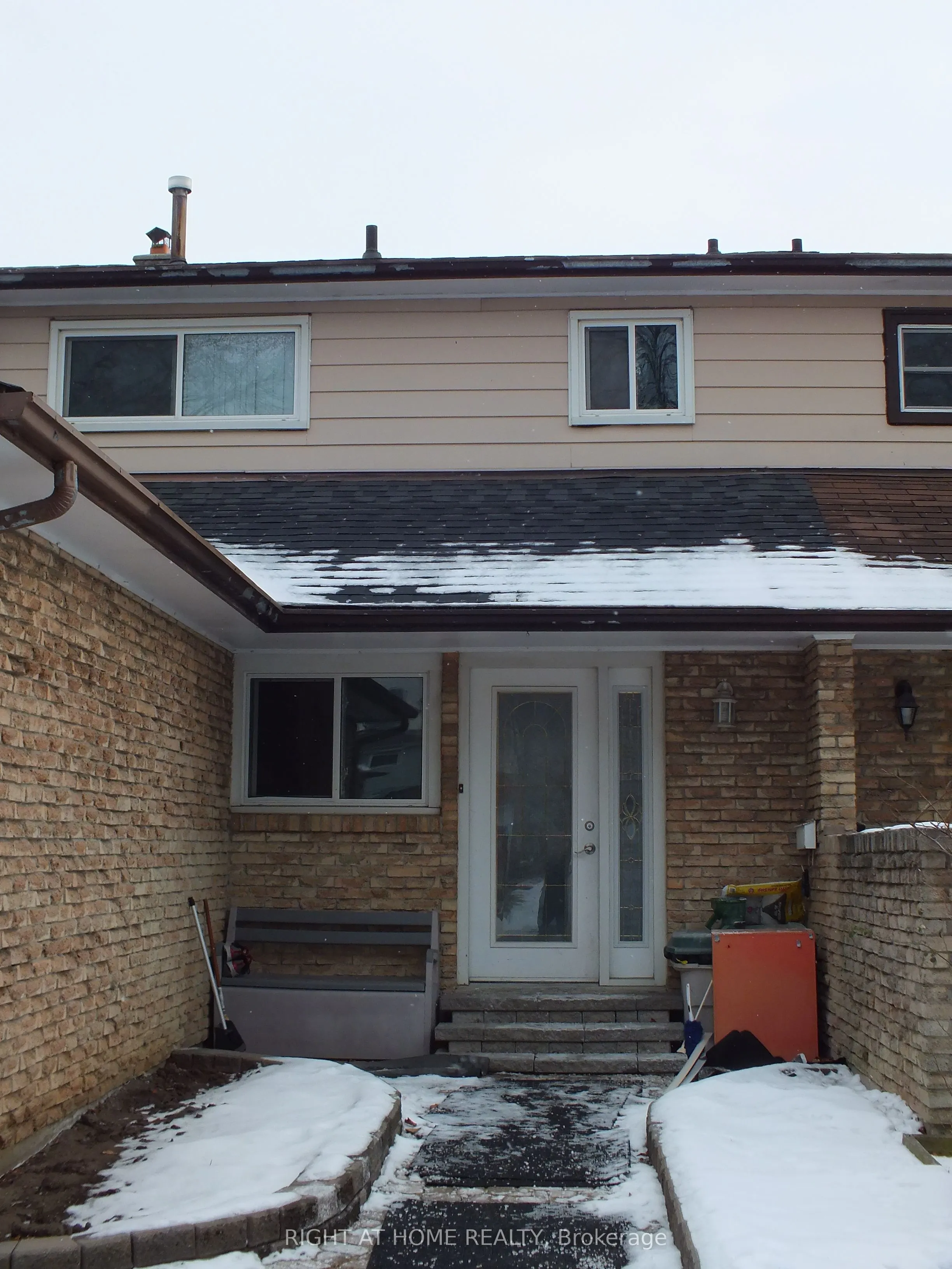 522 Cavell Drive