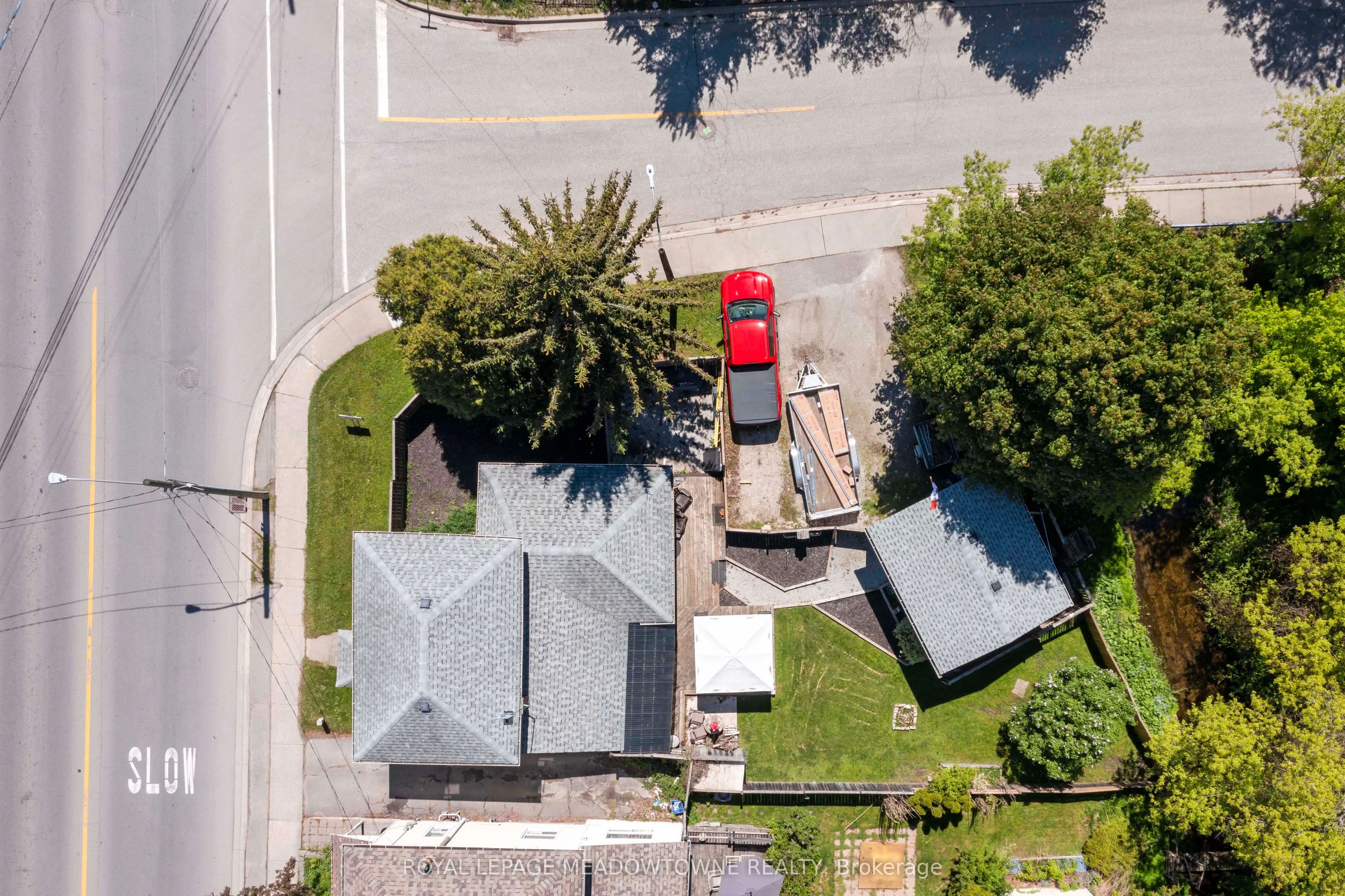 46 Main Street S