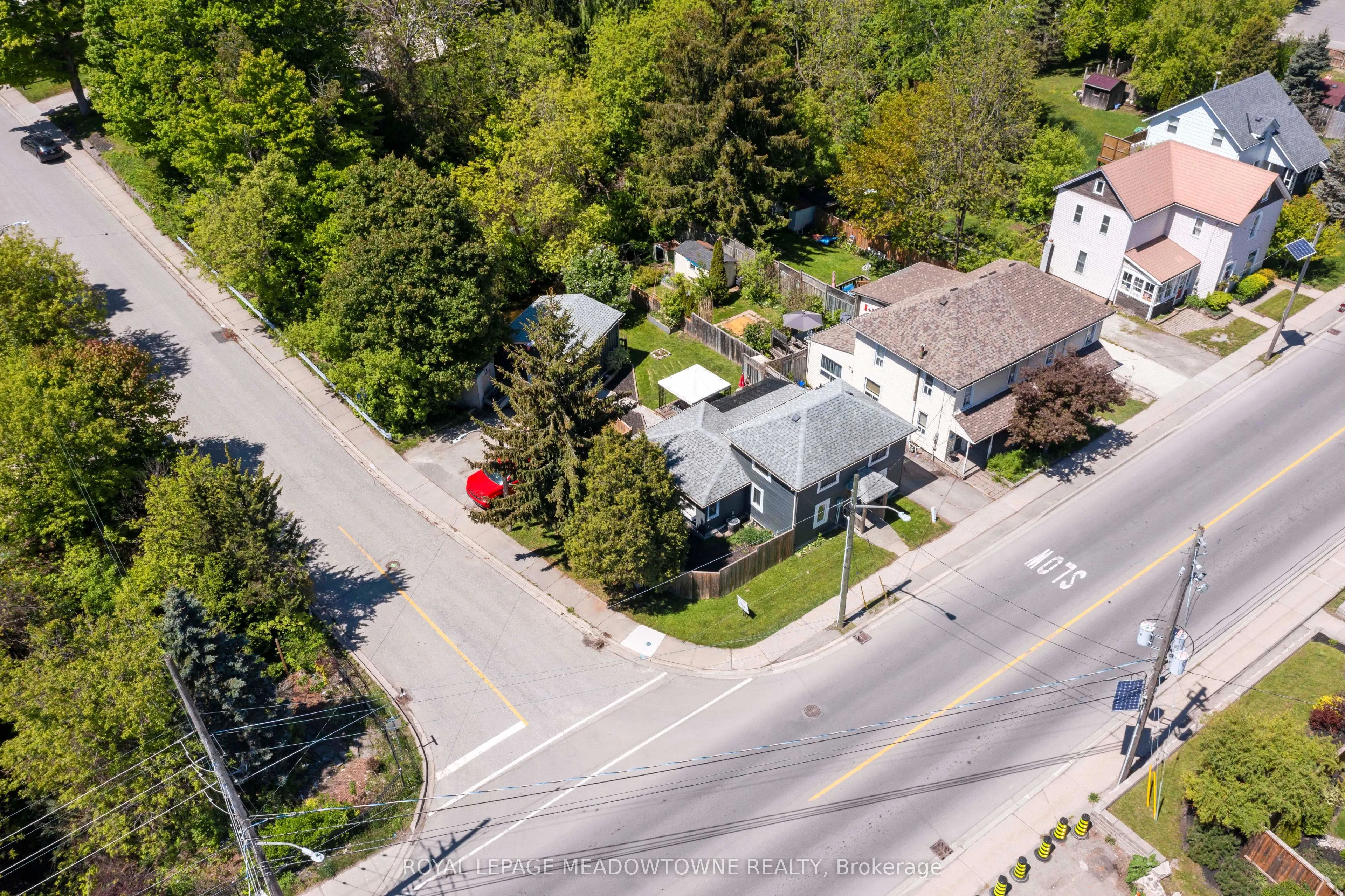 46 Main Street S