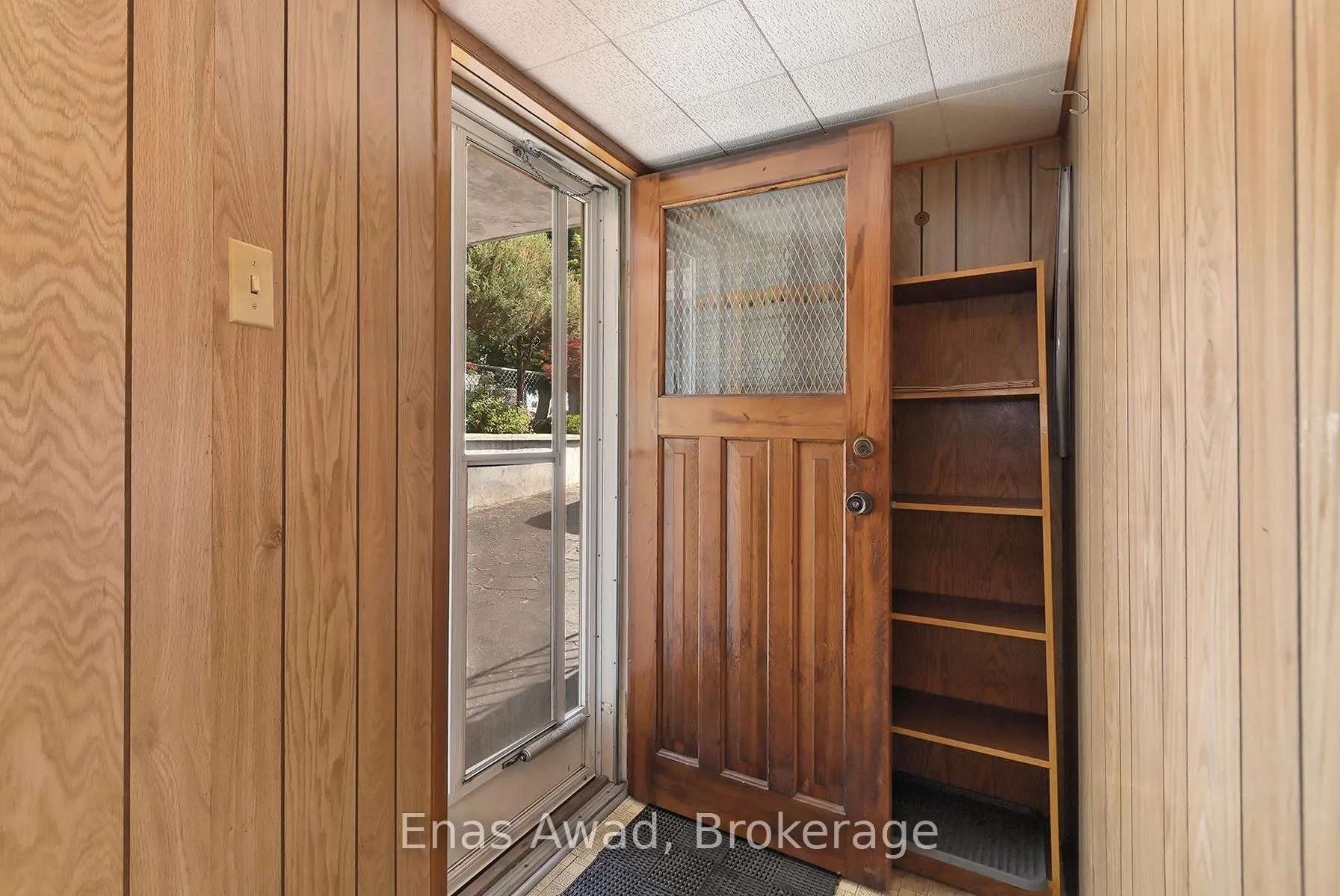 60 Guthrie Avenue