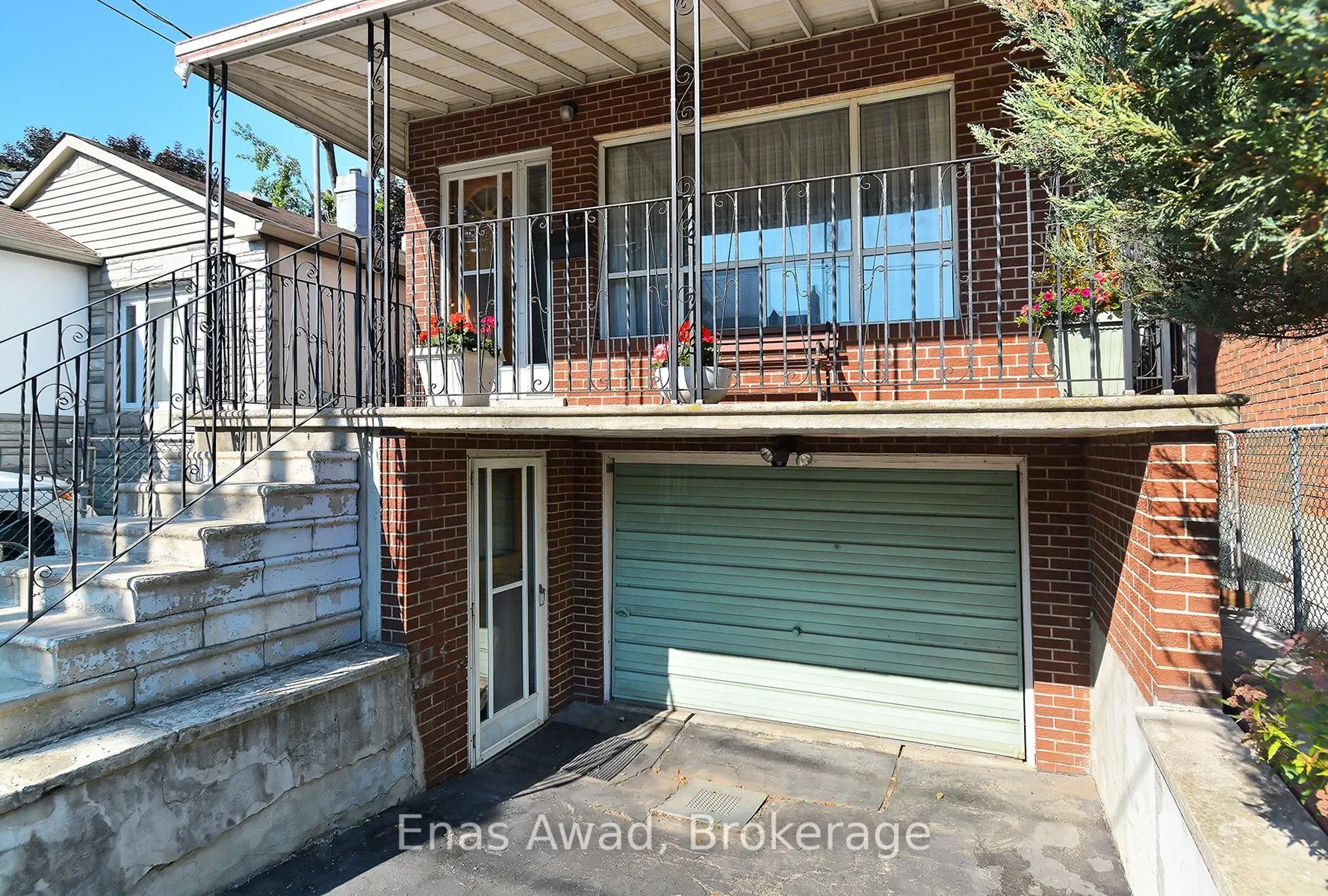 60 Guthrie Avenue