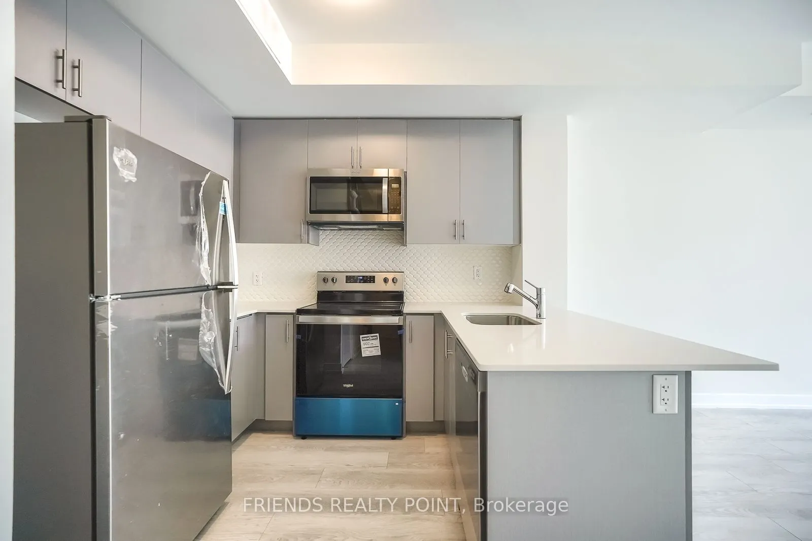 3566 Colonial Drive, #21