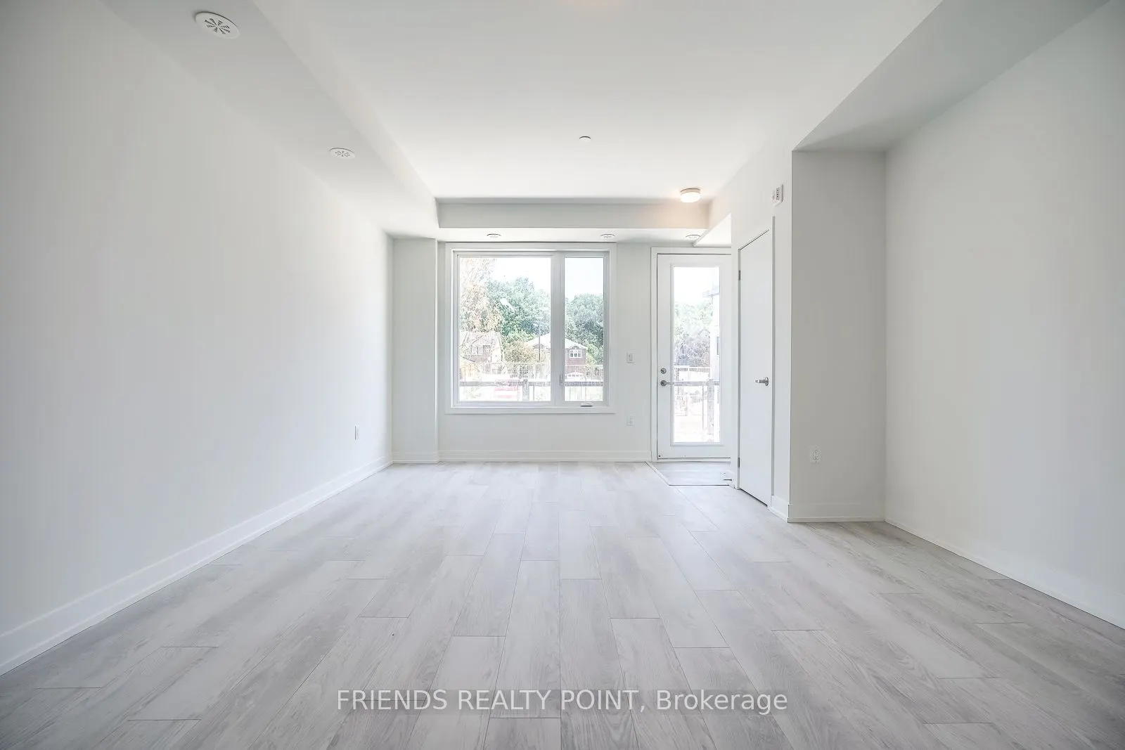 3566 Colonial Drive, #21