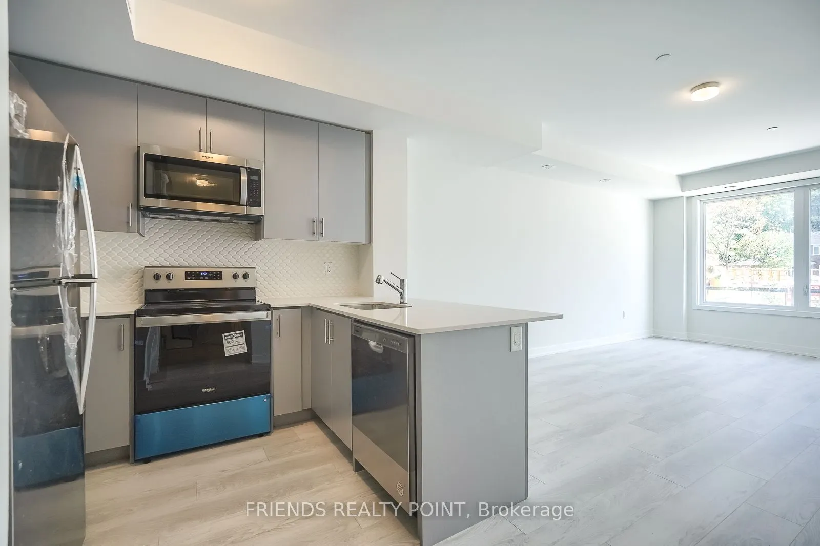 3566 Colonial Drive, #21