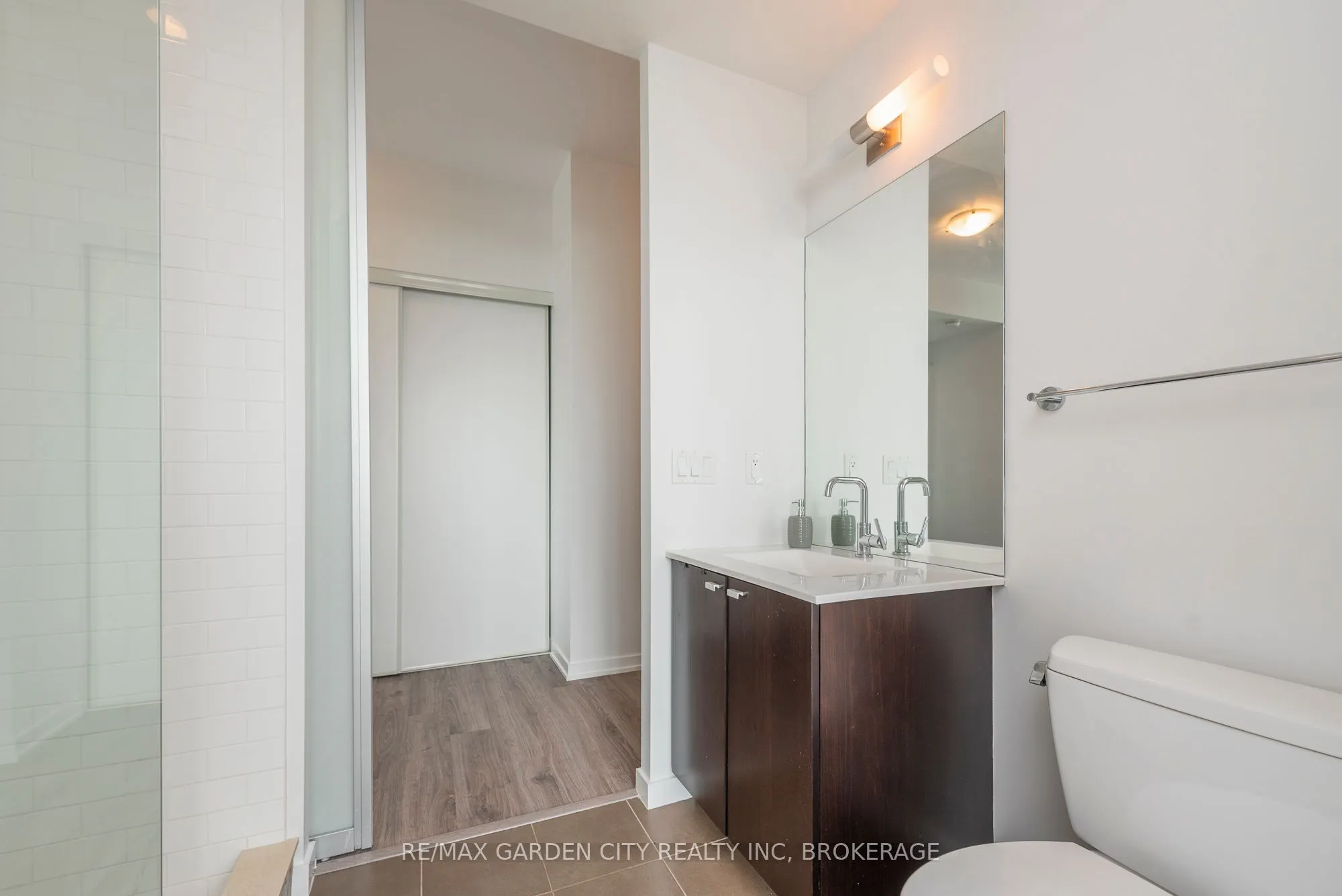103 The Queensway, #405