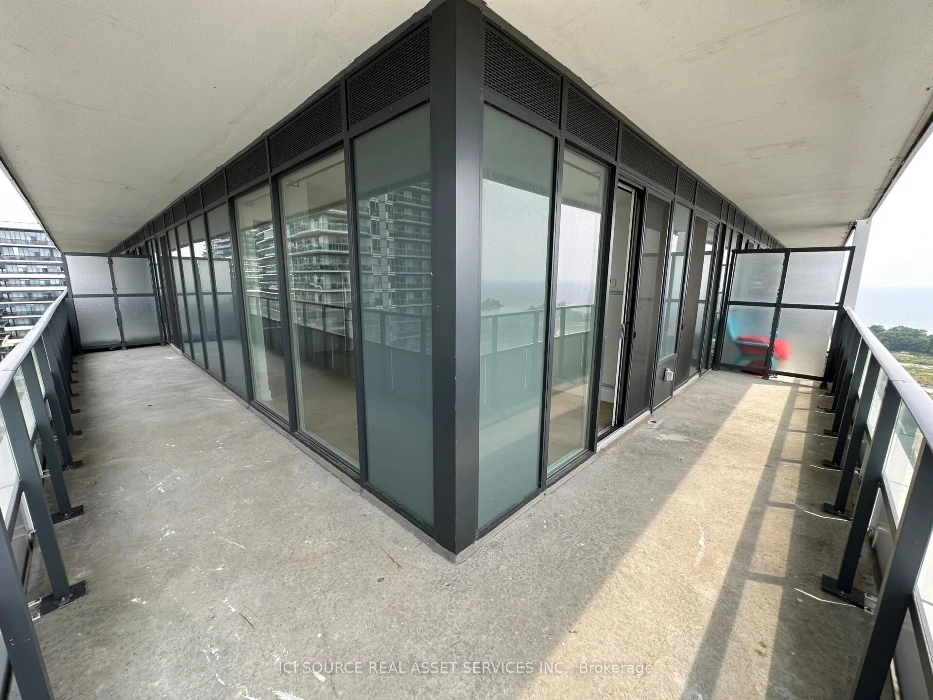 20 Shore Breeze Drive, #1302