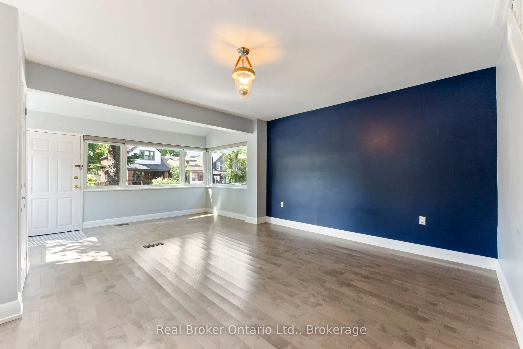 116 Symons Street