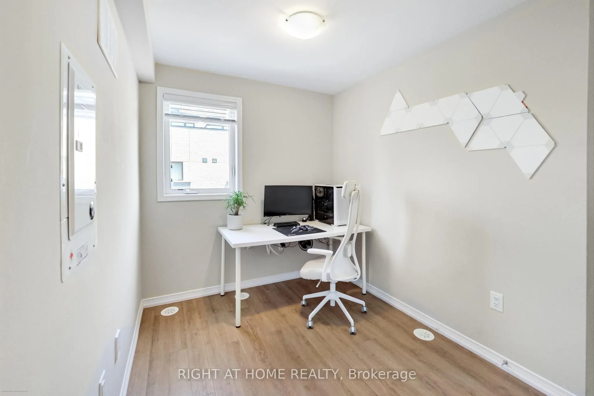 30 Fieldway Road, #84