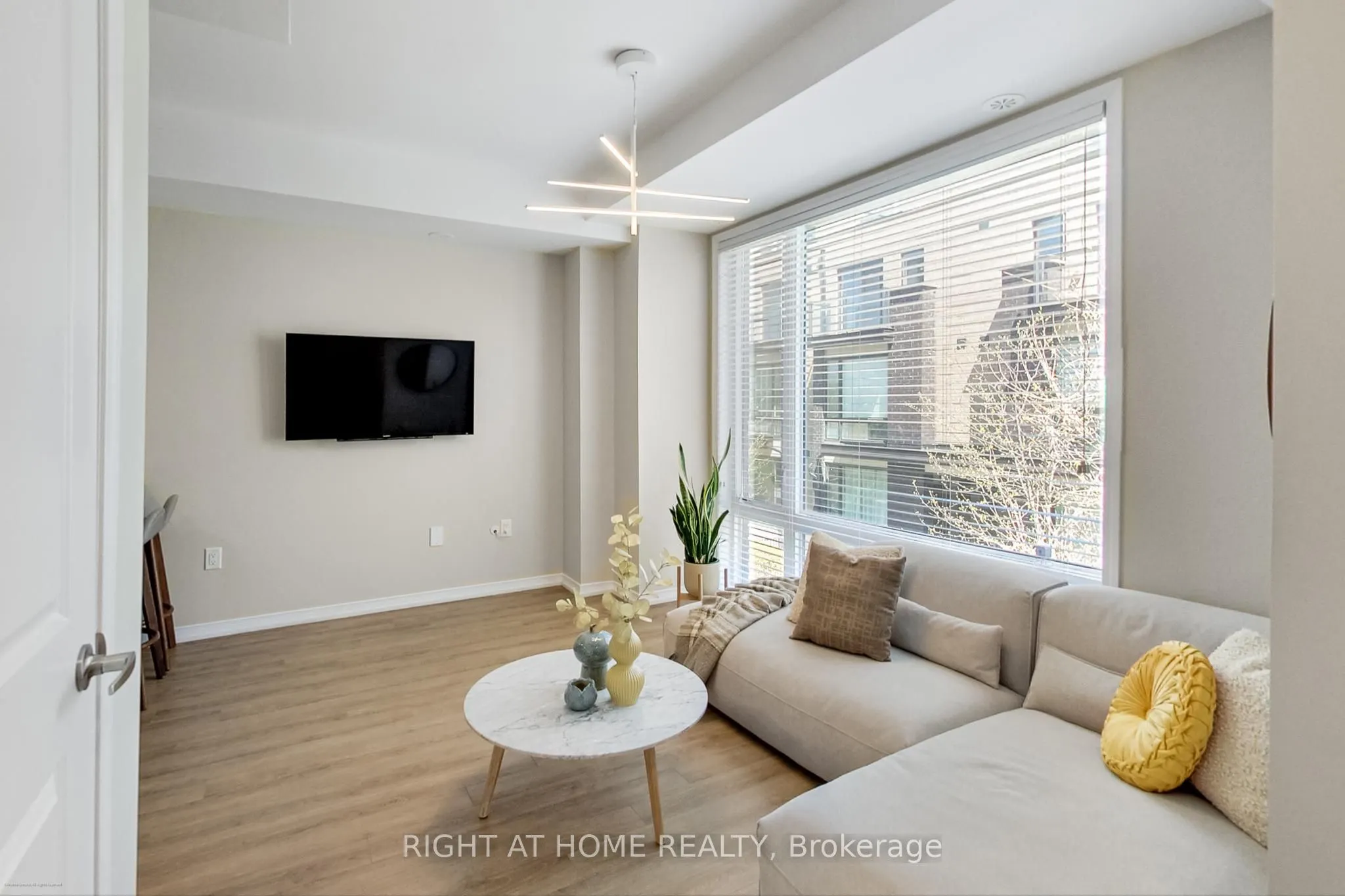 30 Fieldway Road, #84