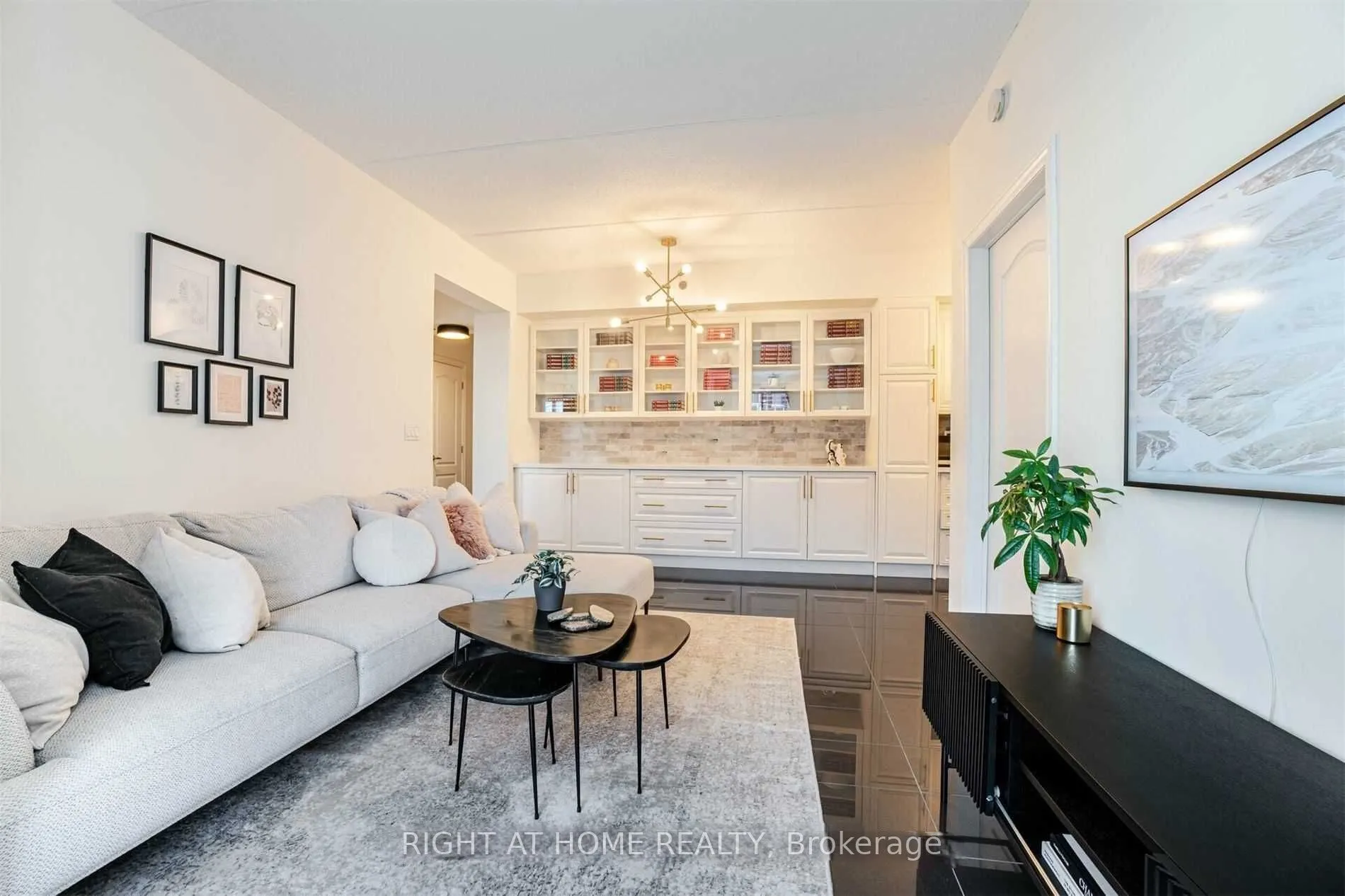 1421 Costigan Road, #512