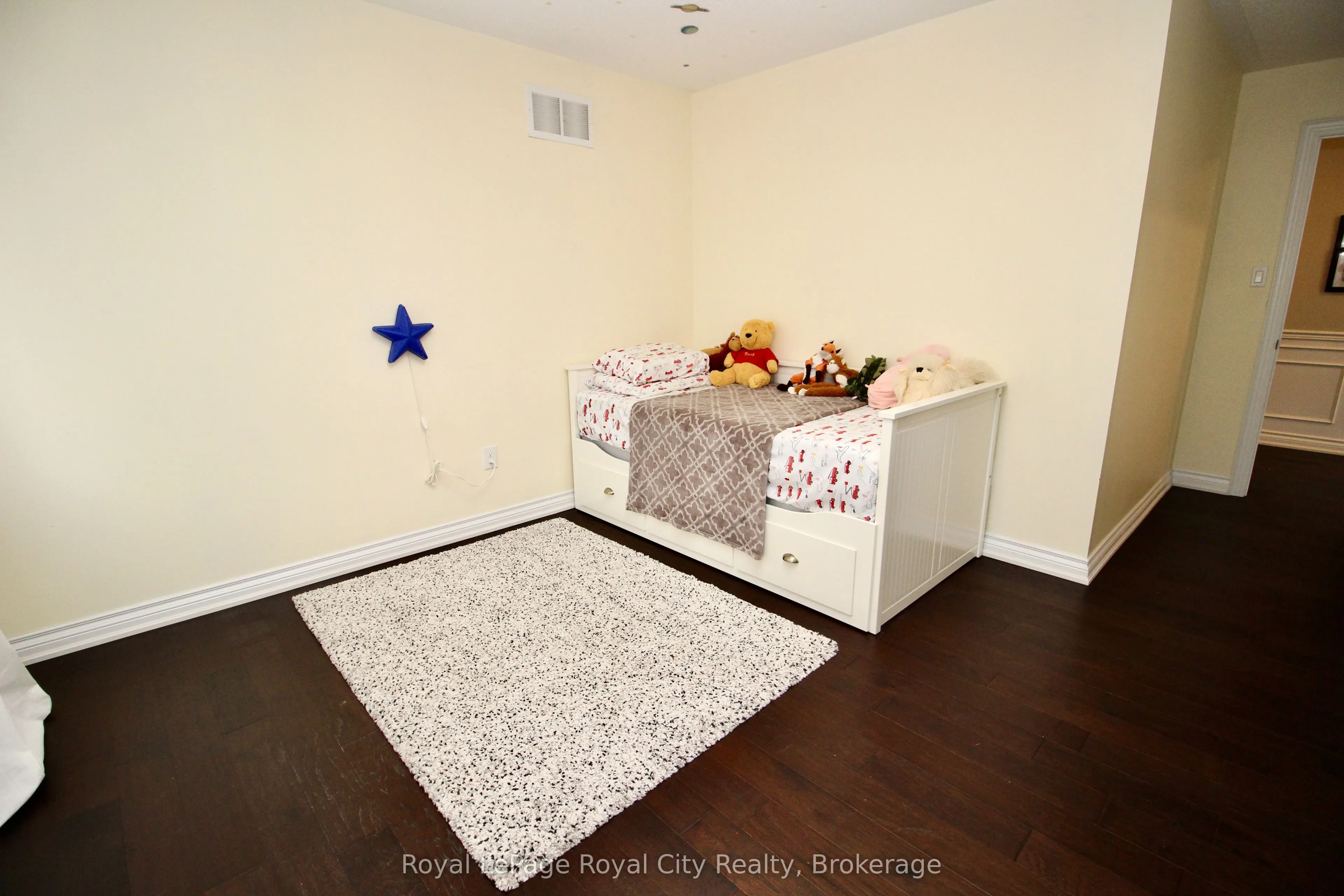 39 Dalmeny Drive