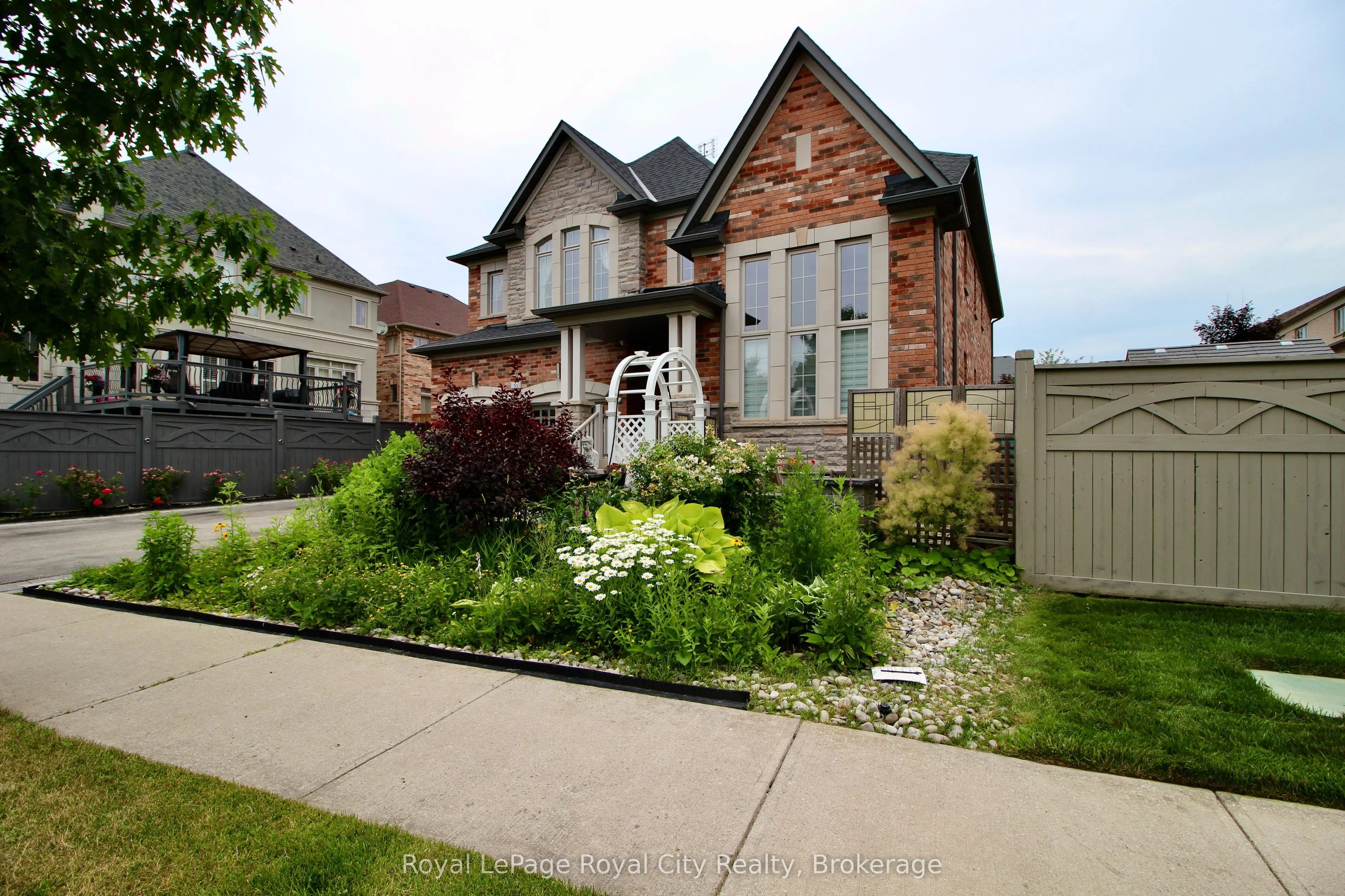 39 Dalmeny Drive
