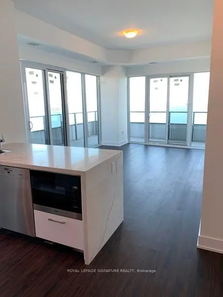 20 Shore Breeze Drive, #4107