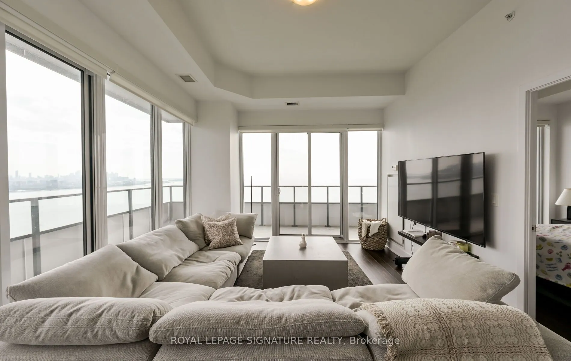 20 Shore Breeze Drive, #4107