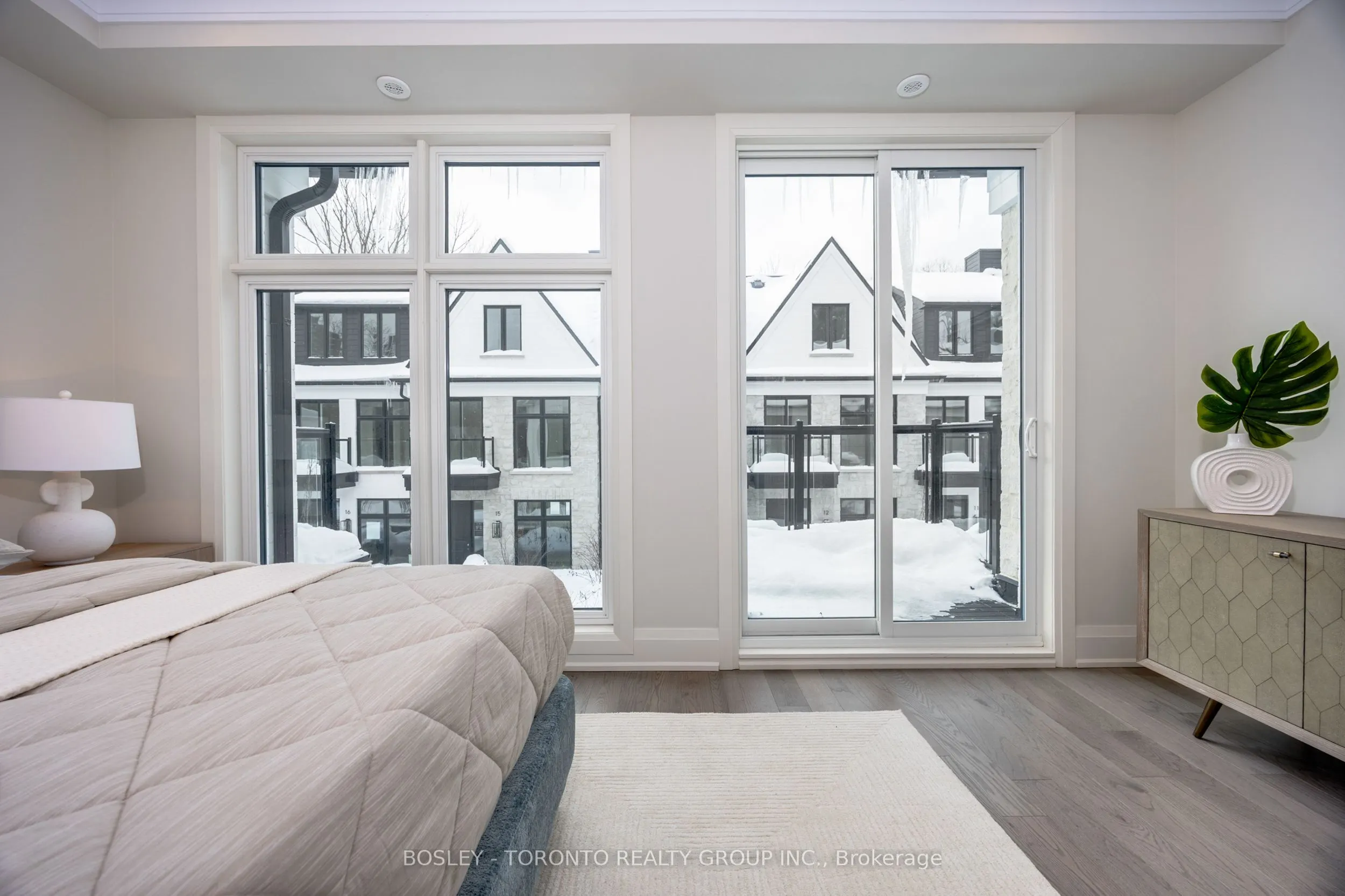1136 Mona Road, #6