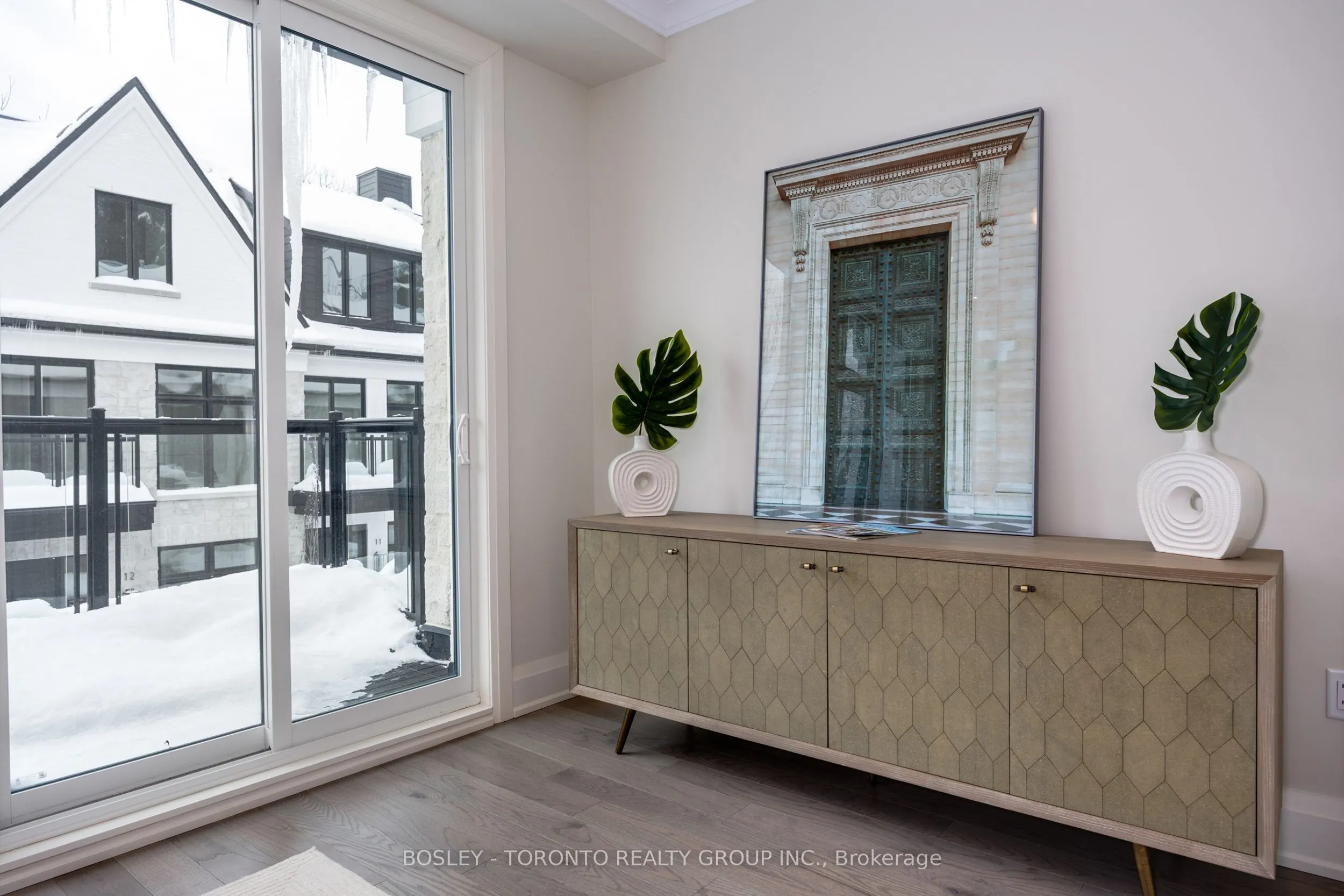 1136 Mona Road, #6