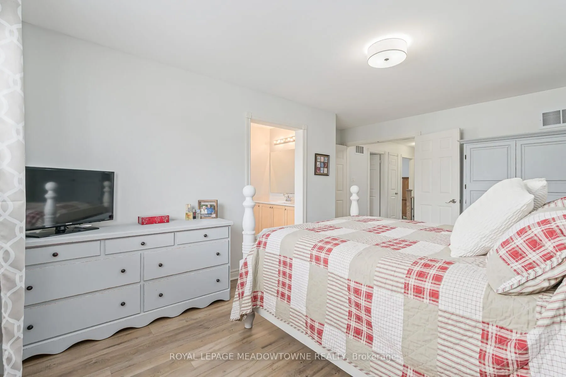 25 Milfoil Street