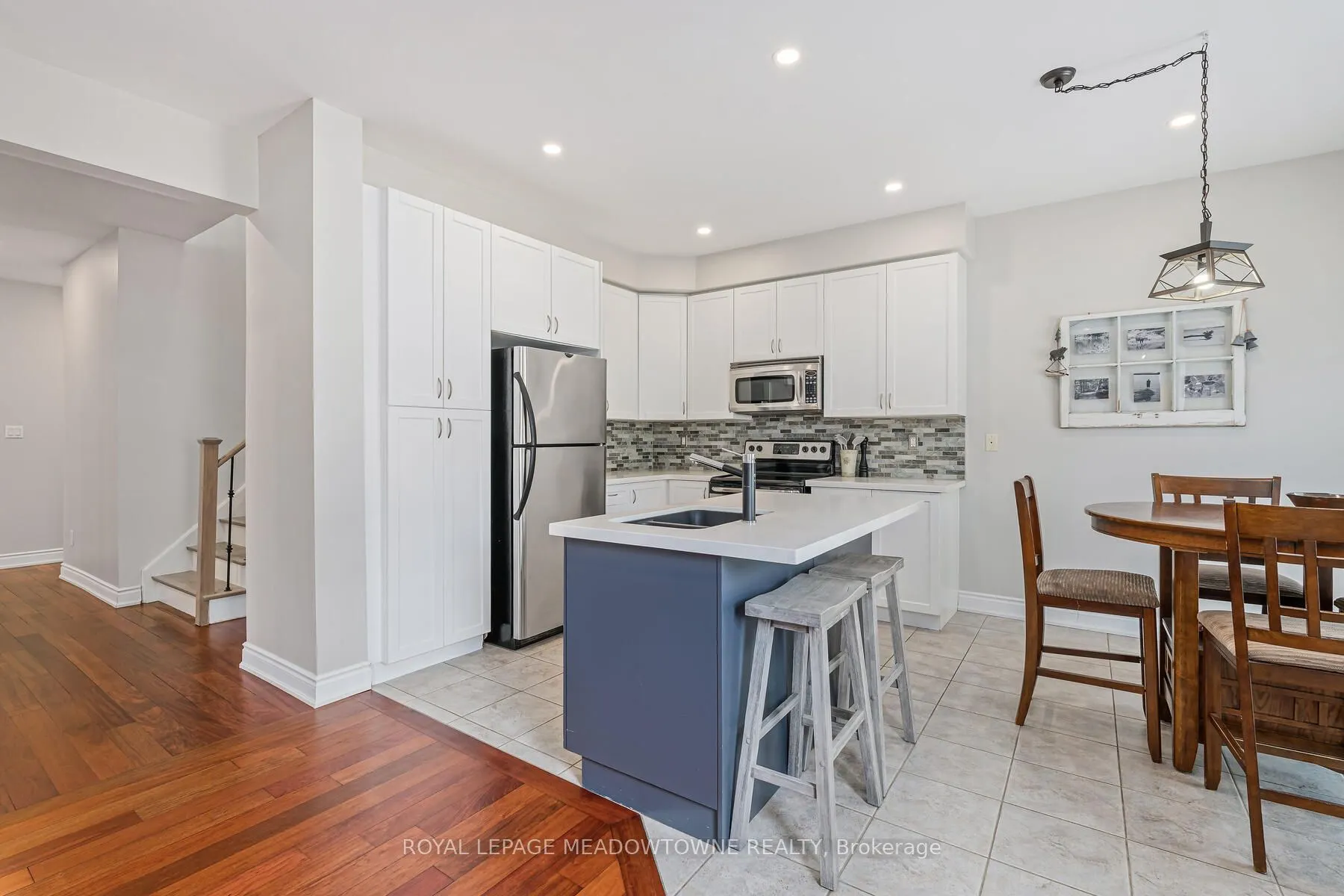 25 Milfoil Street