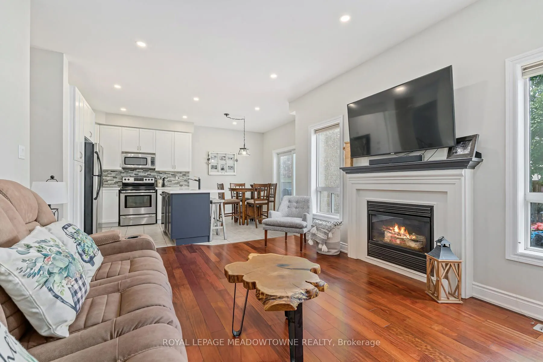 25 Milfoil Street
