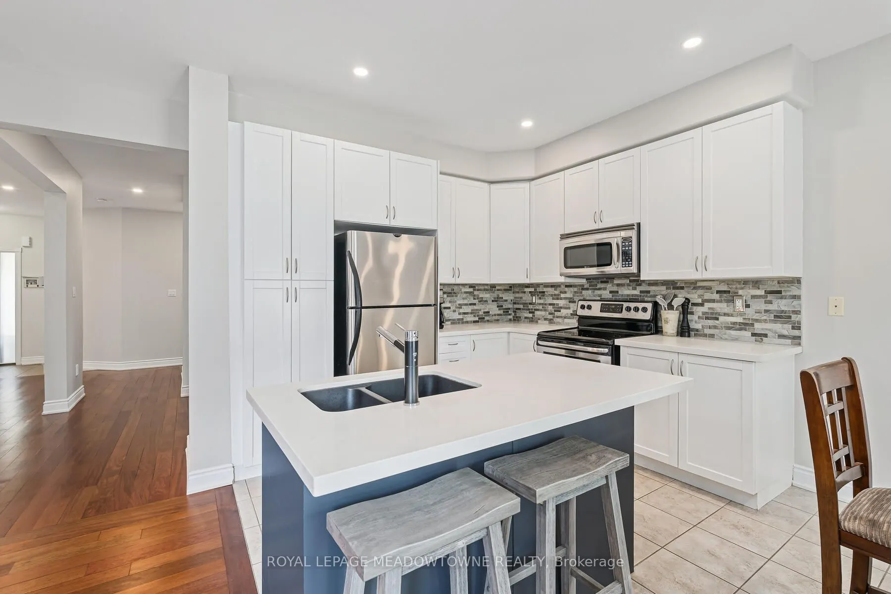 25 Milfoil Street