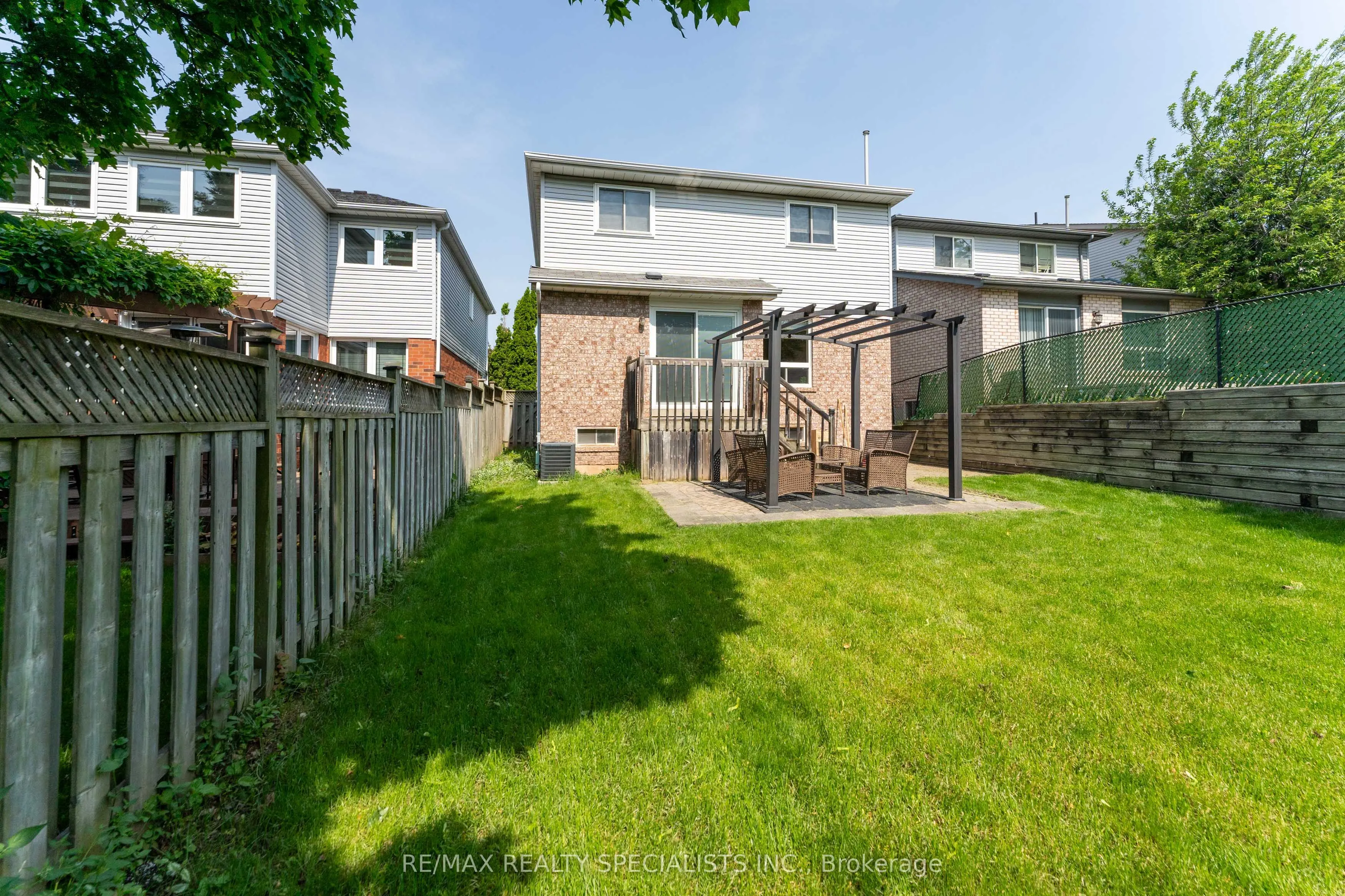 5820 Tayside Crescent