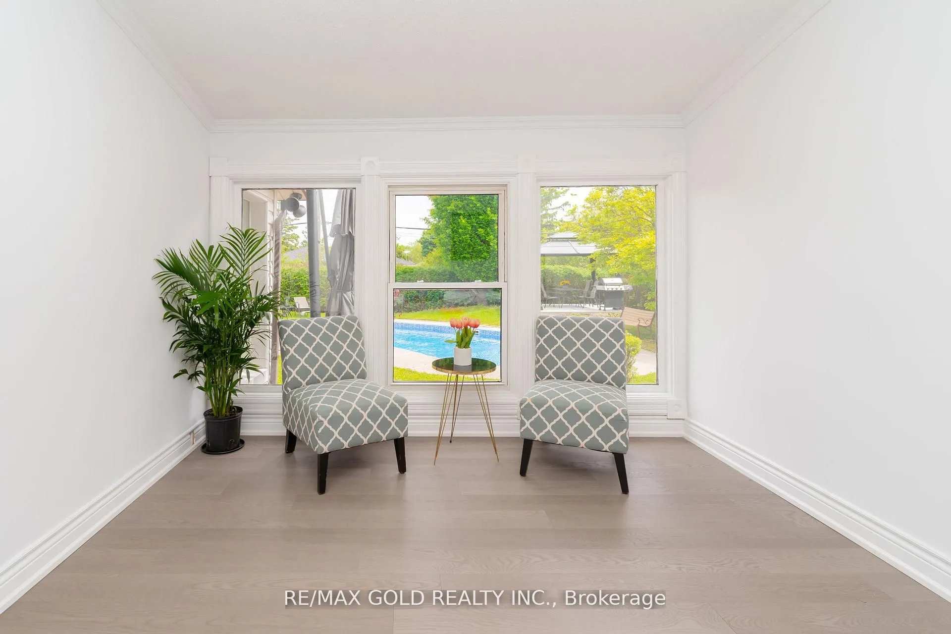 22 Carlyle Crescent