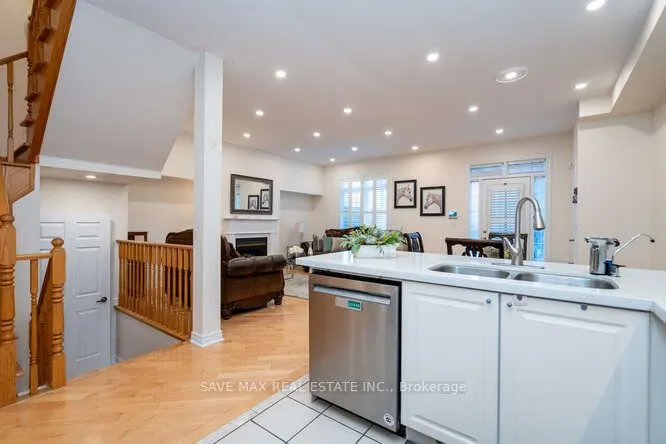 3452 Eglinton Avenue W