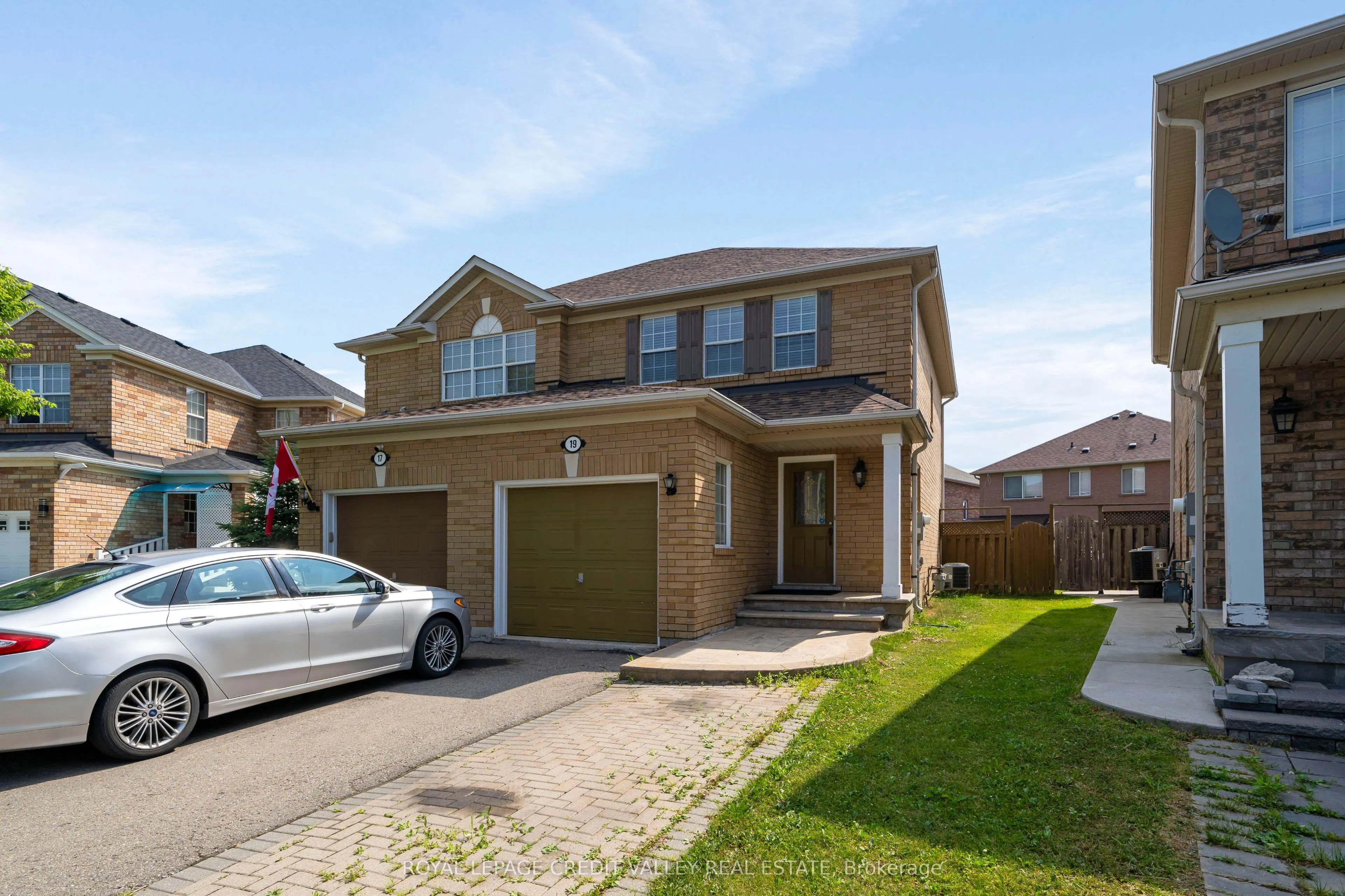 19 Dunlop Court
