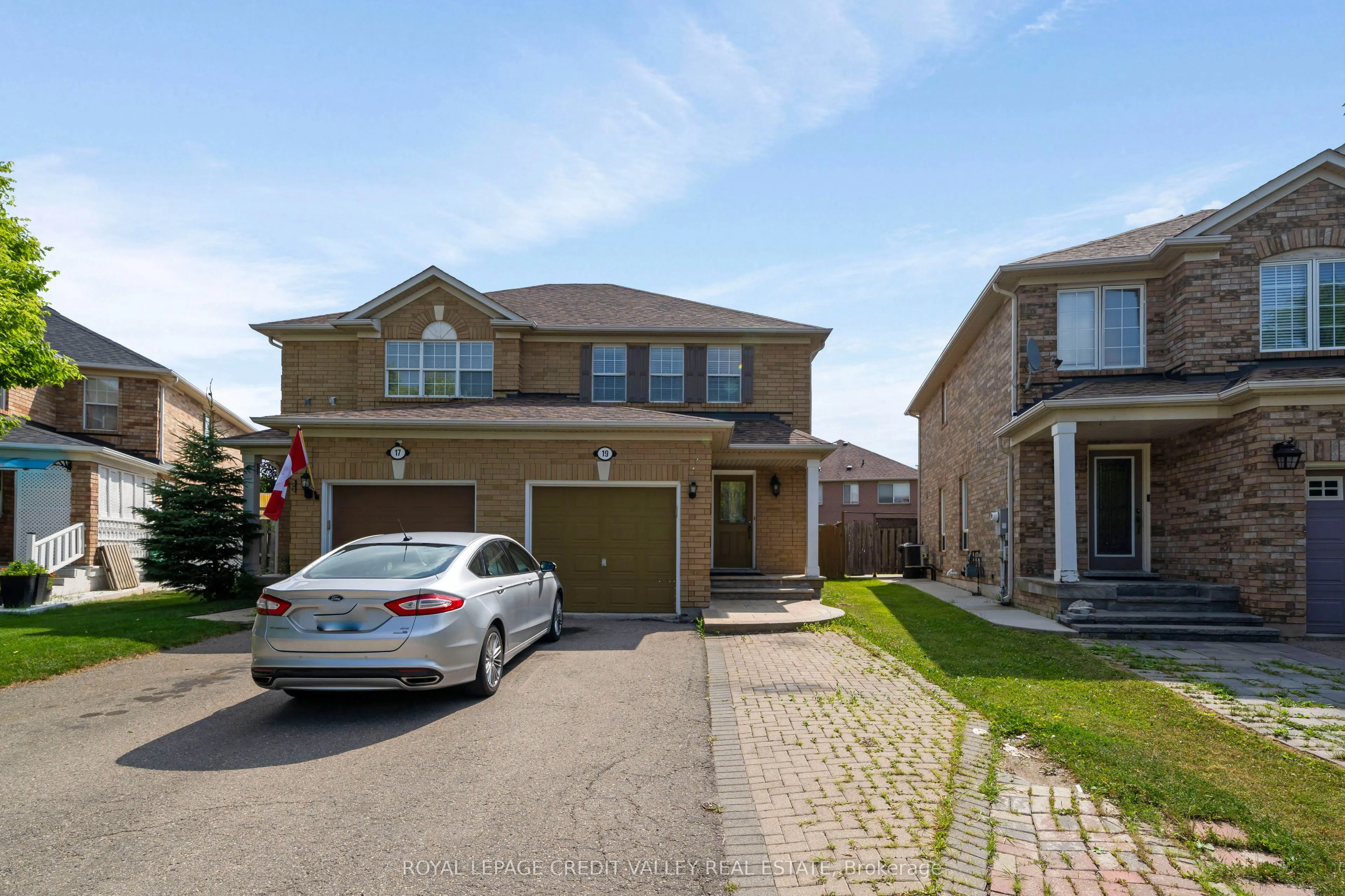 19 Dunlop Court