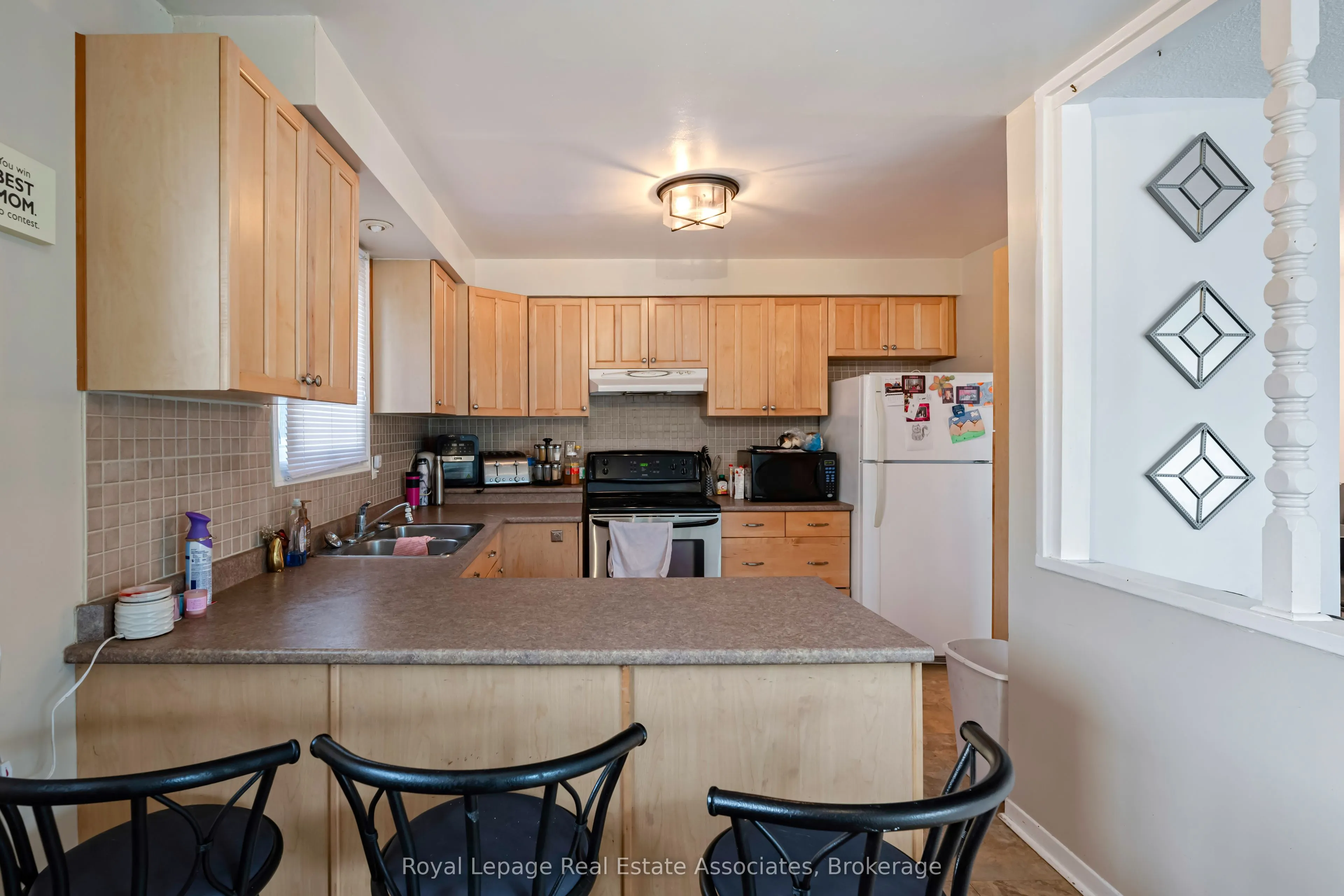 162 Burbank Crescent