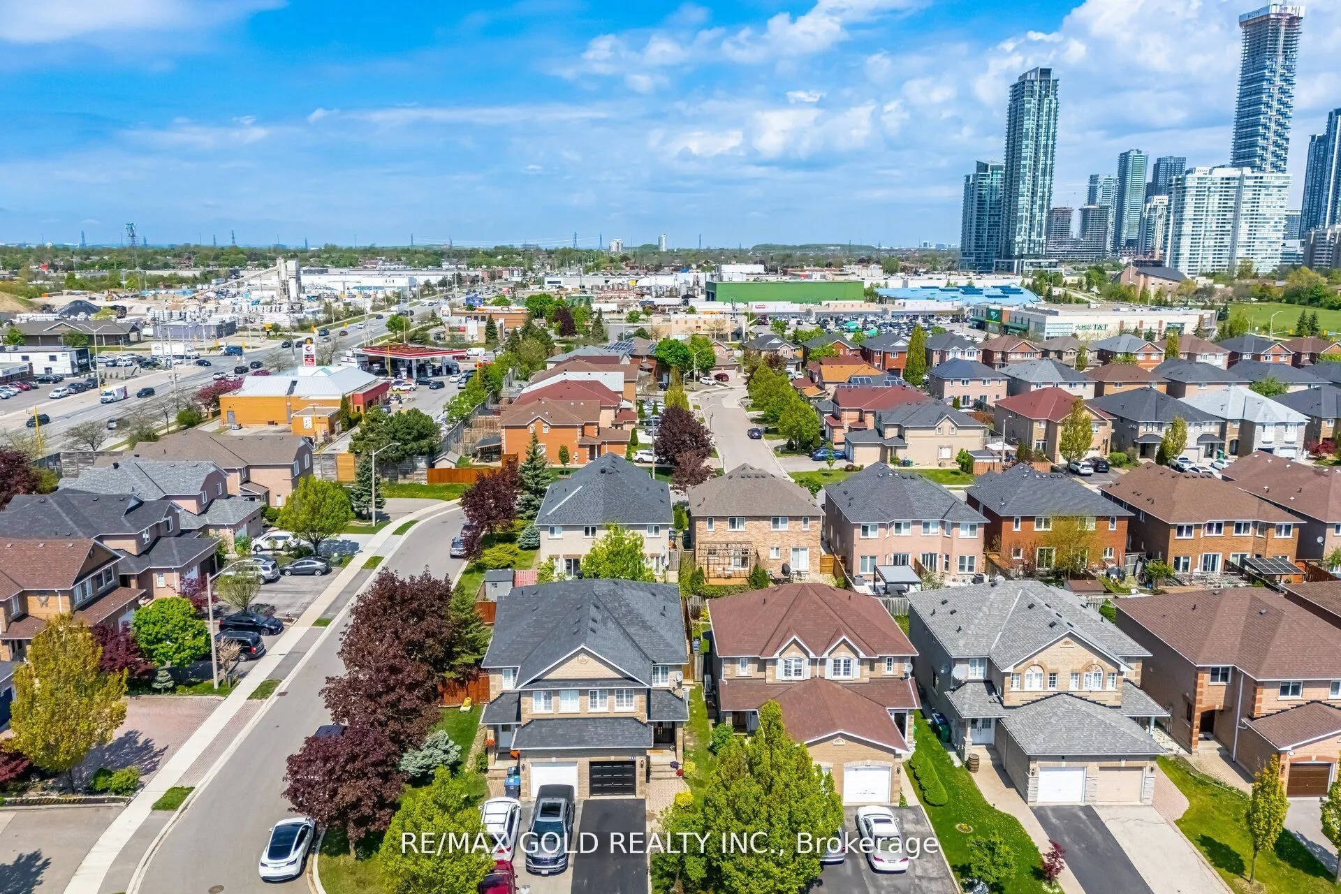 614 Summer Park Crescent