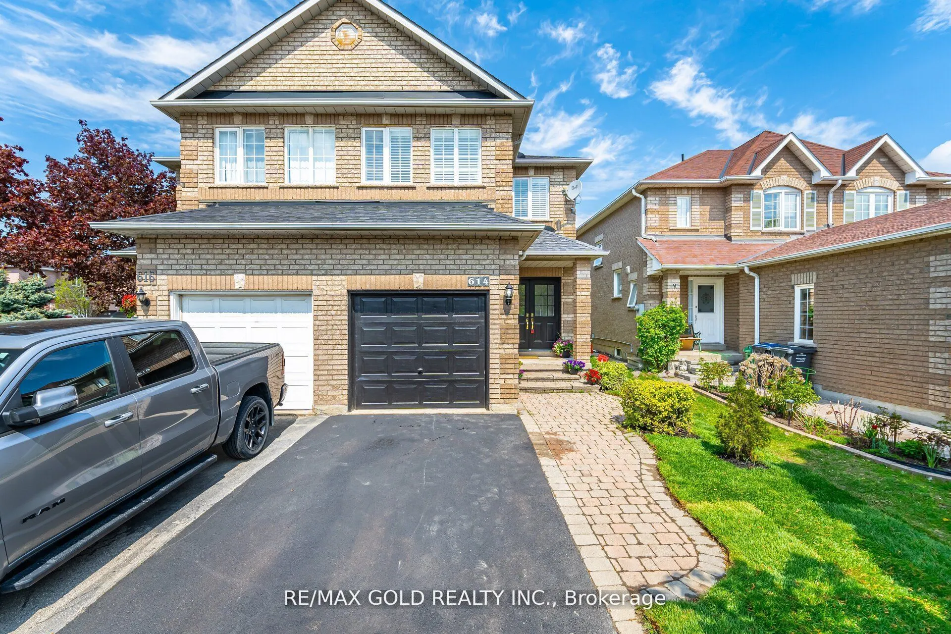 614 Summer Park Crescent