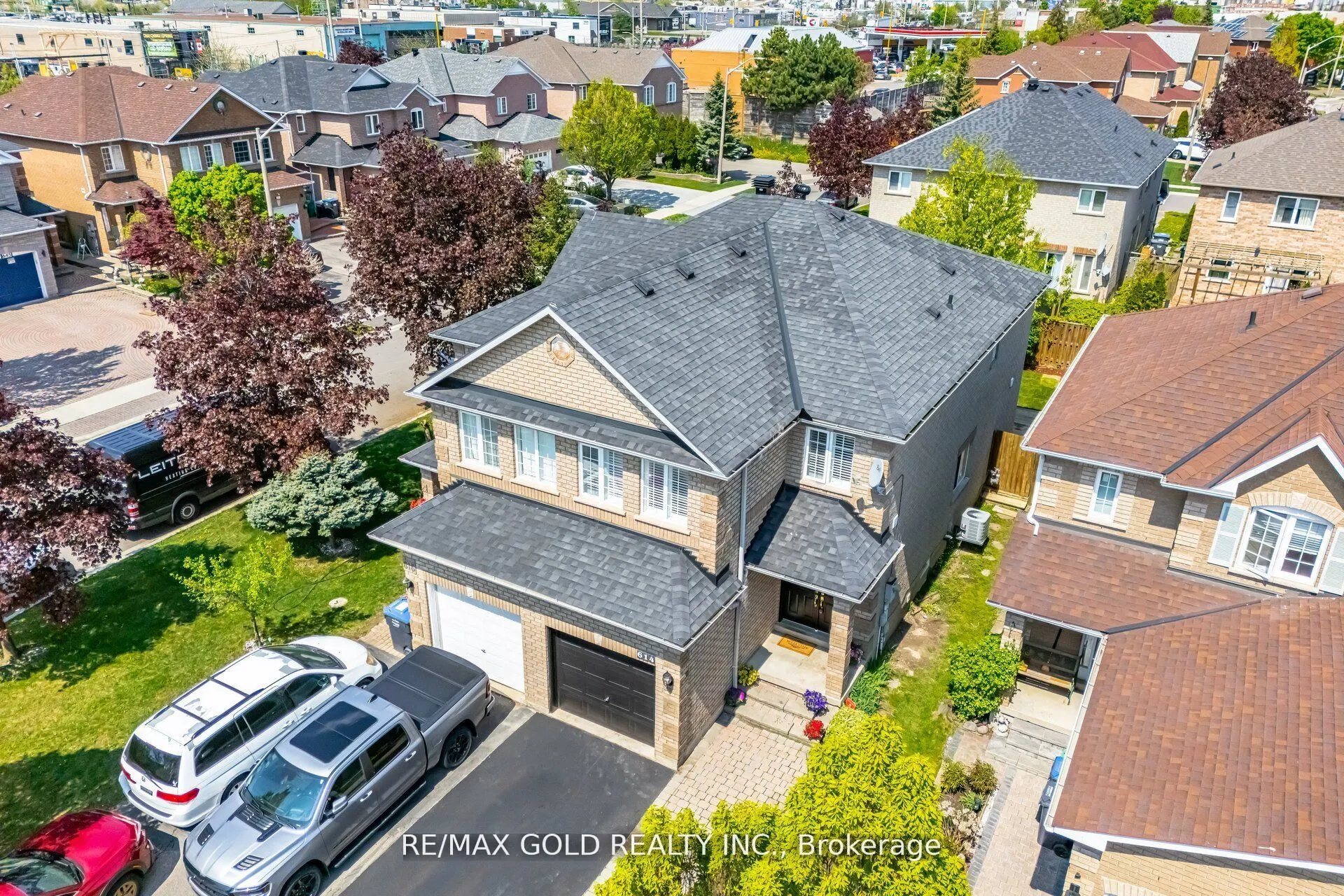 614 Summer Park Crescent