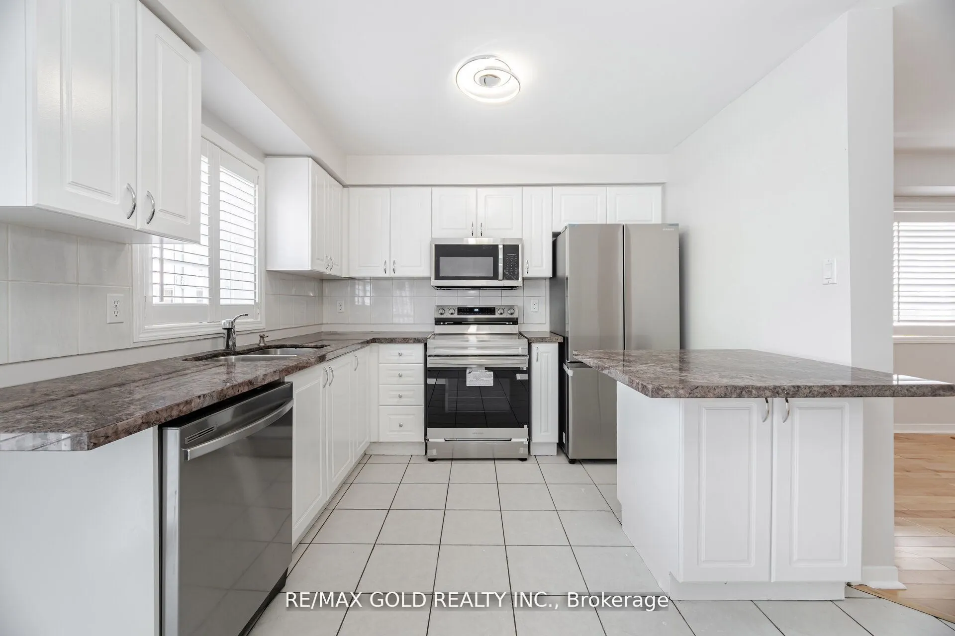 614 Summer Park Crescent