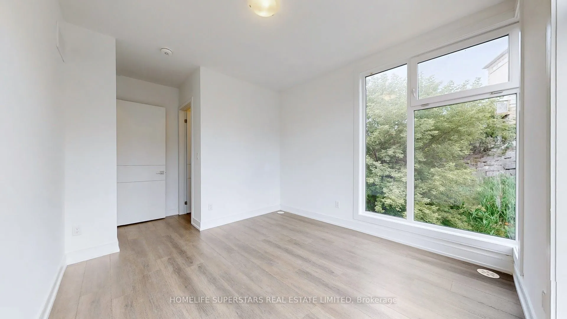 61 DESIREE Place